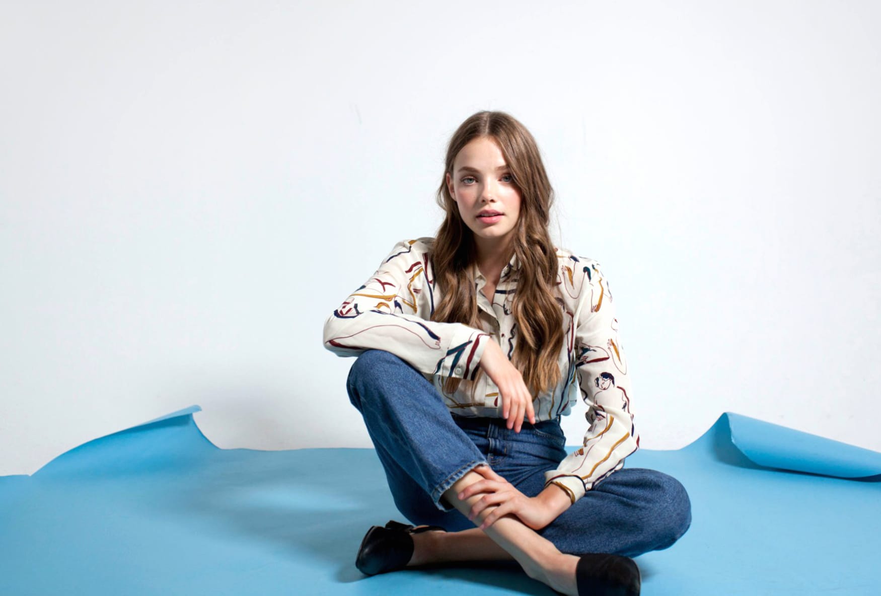 Kristine Froseth at 750 x 1334 iPhone 6 size wallpapers HD quality