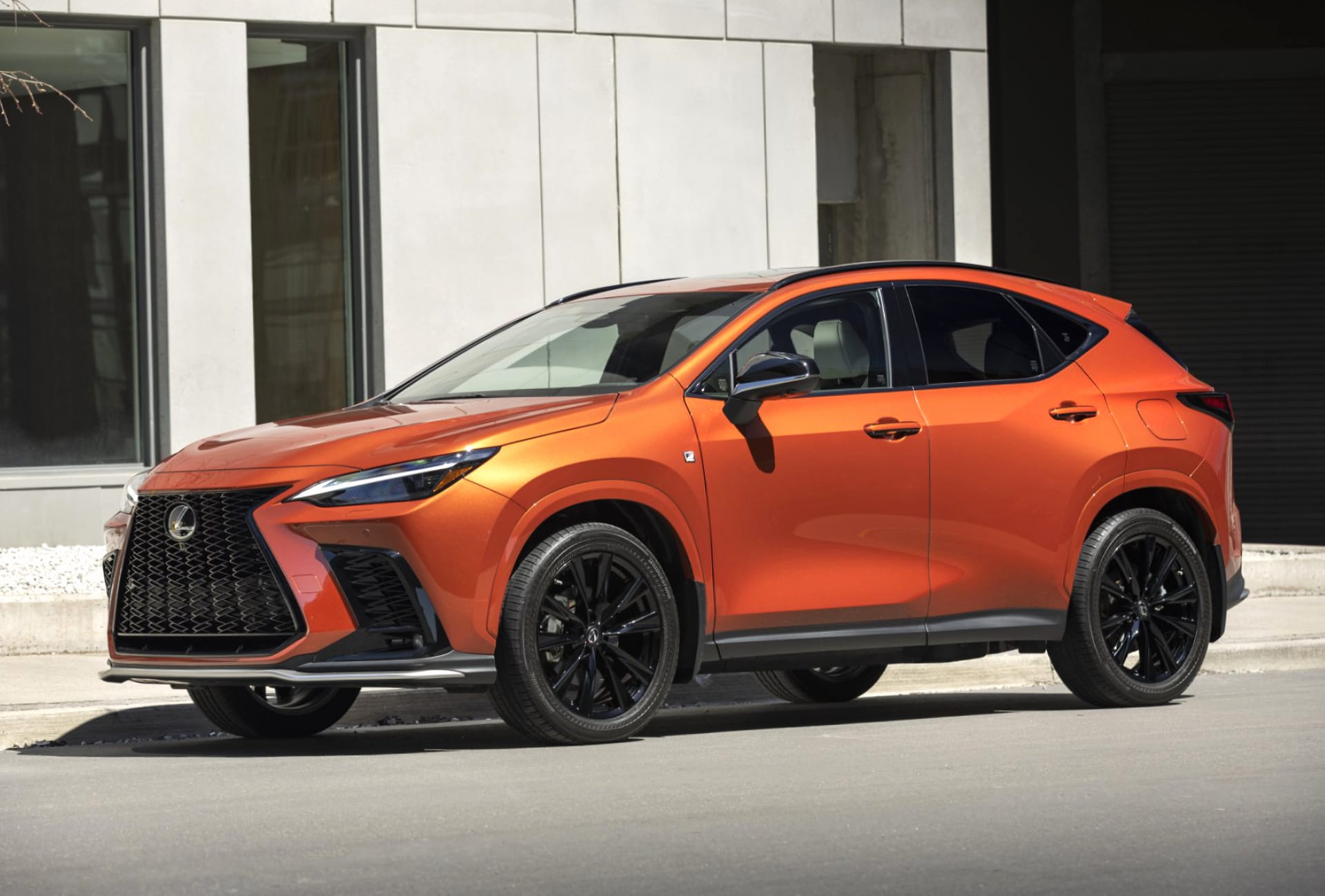 Lexus NX 450 at 1334 x 750 iPhone 7 size wallpapers HD quality