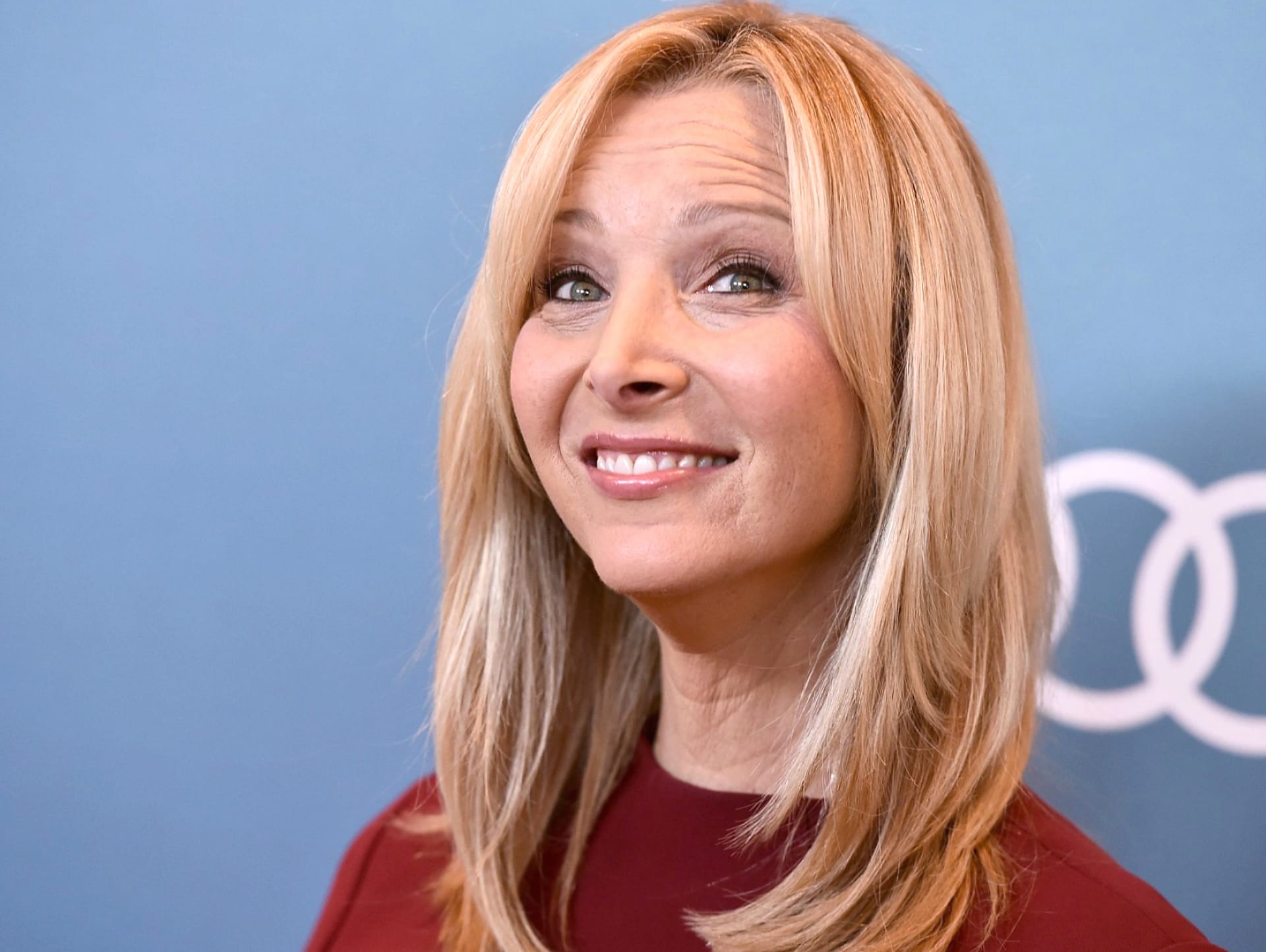 Lisa Kudrow at 320 x 480 iPhone size wallpapers HD quality
