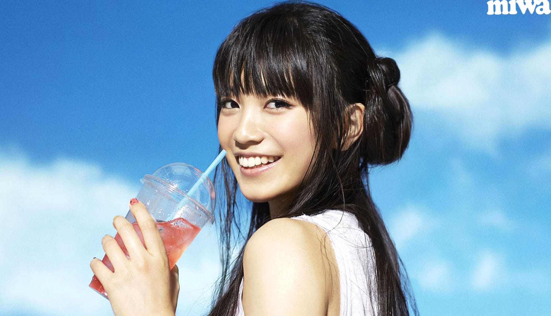 Miwa at 750 x 1334 iPhone 6 size wallpapers HD quality