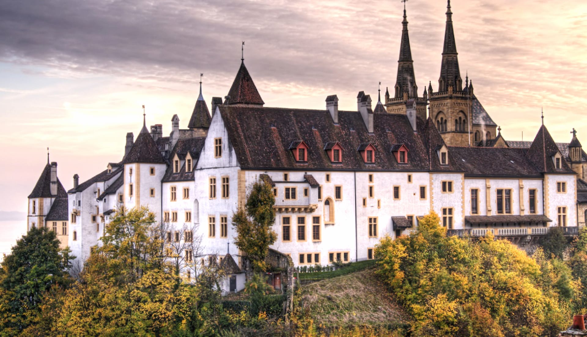 Neuchatel Castle at 750 x 1334 iPhone 6 size wallpapers HD quality