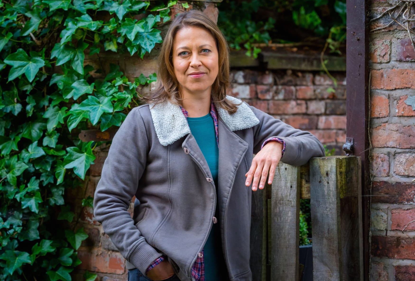 Nicola Walker at 1600 x 1200 size wallpapers HD quality