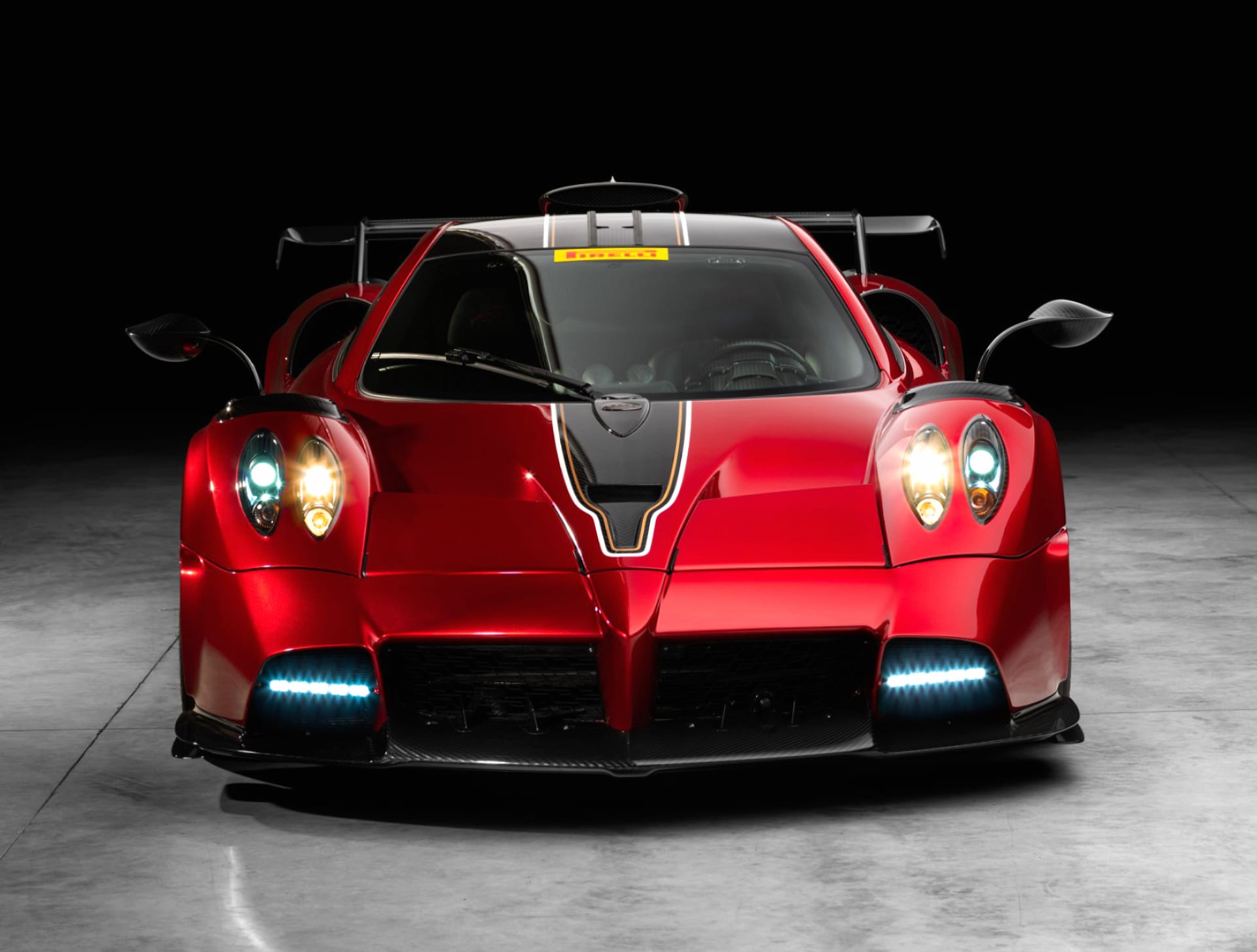Pagani Imola at 640 x 960 iPhone 4 size wallpapers HD quality