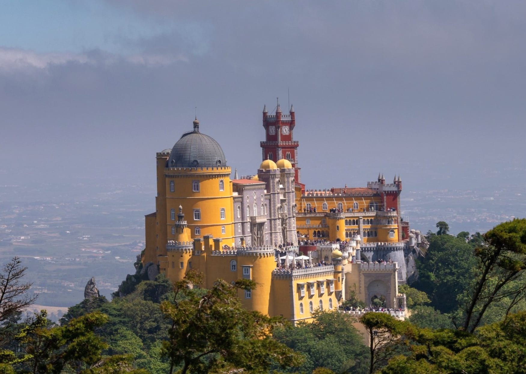 Pena Palace at 1280 x 960 size wallpapers HD quality