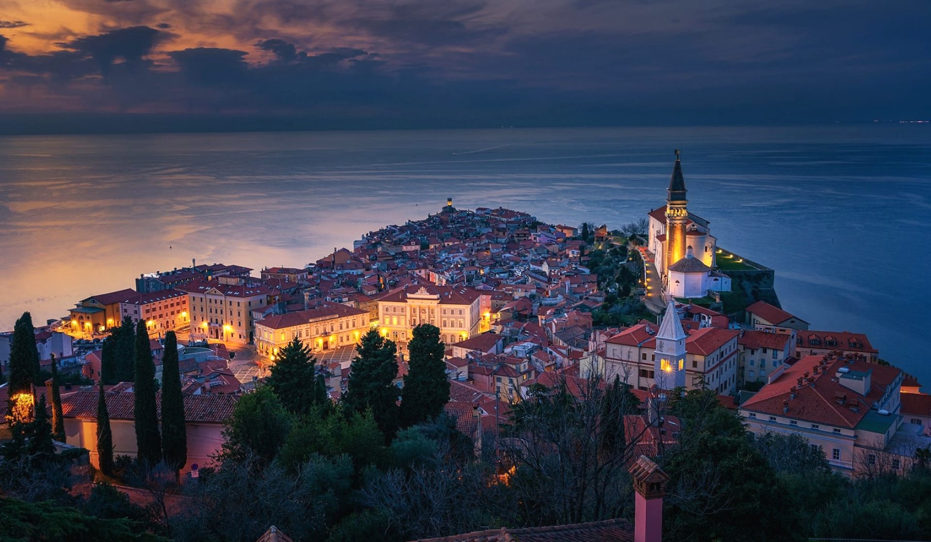Piran at 1600 x 1200 size wallpapers HD quality