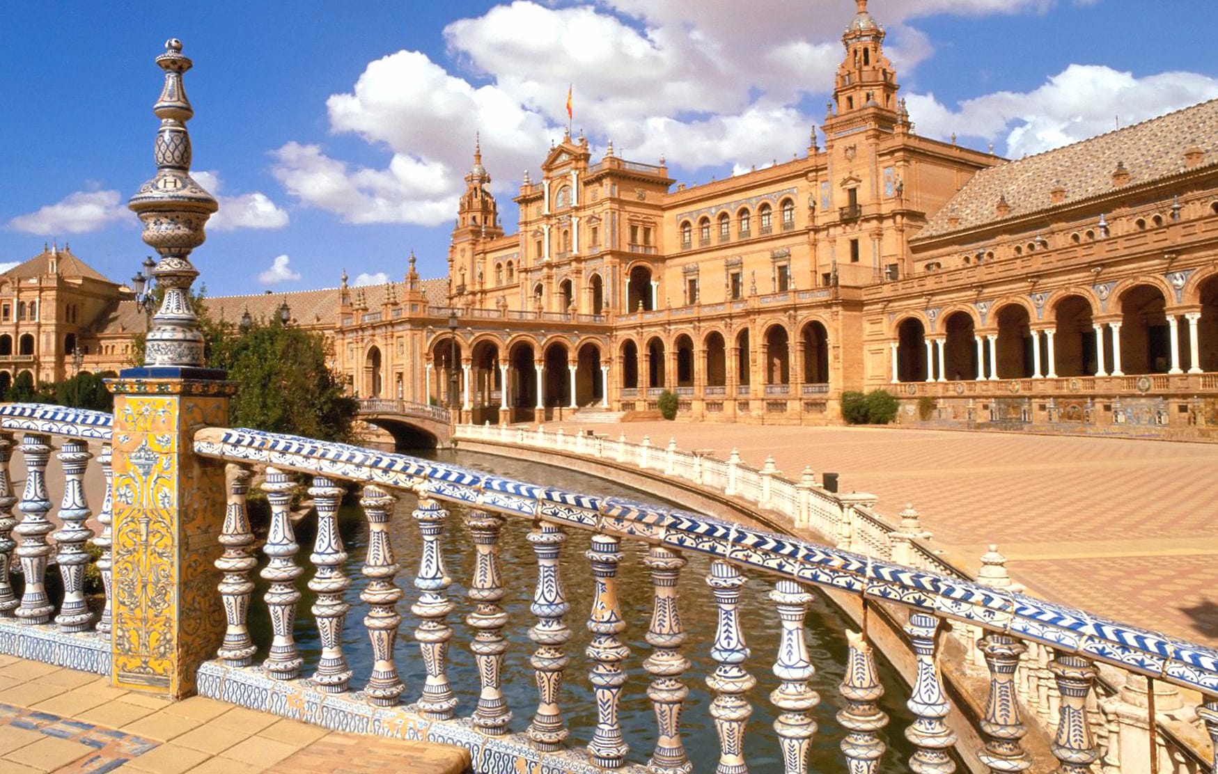 Plaza De Espana, Seville, Spain at 640 x 1136 iPhone 5 size wallpapers HD quality