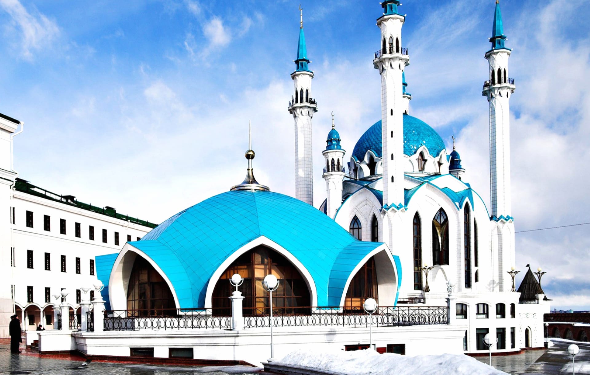 Qolsarif Mosque at 640 x 1136 iPhone 5 size wallpapers HD quality