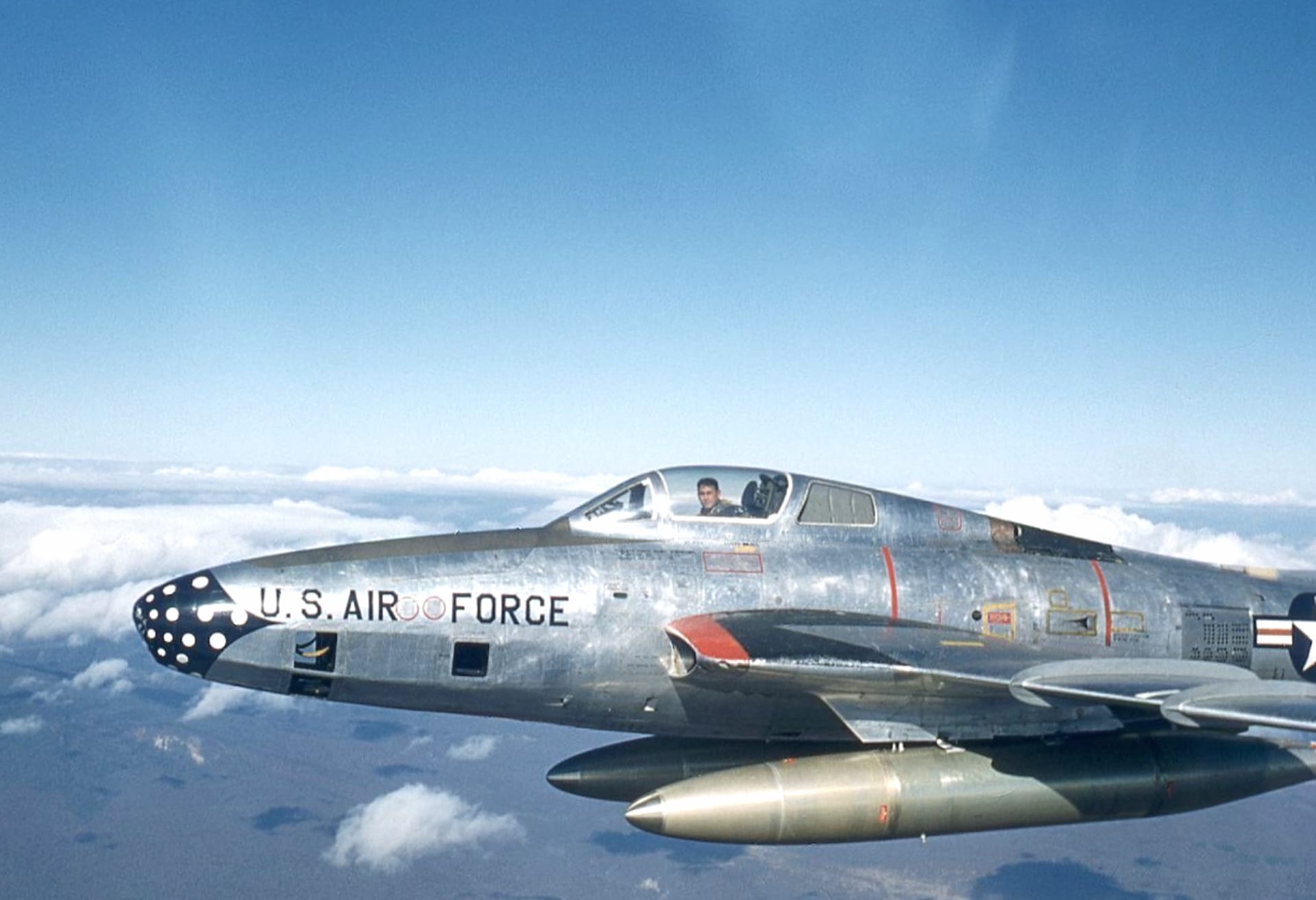 Republic F-84F Thunderstreak wallpapers HD quality