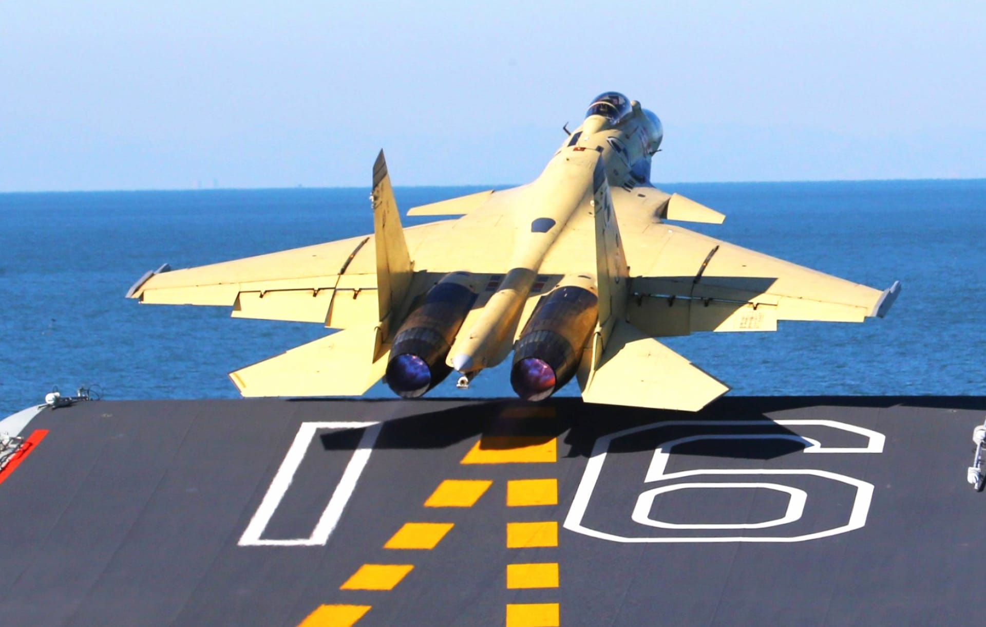 Shenyang J-15 at 750 x 1334 iPhone 6 size wallpapers HD quality