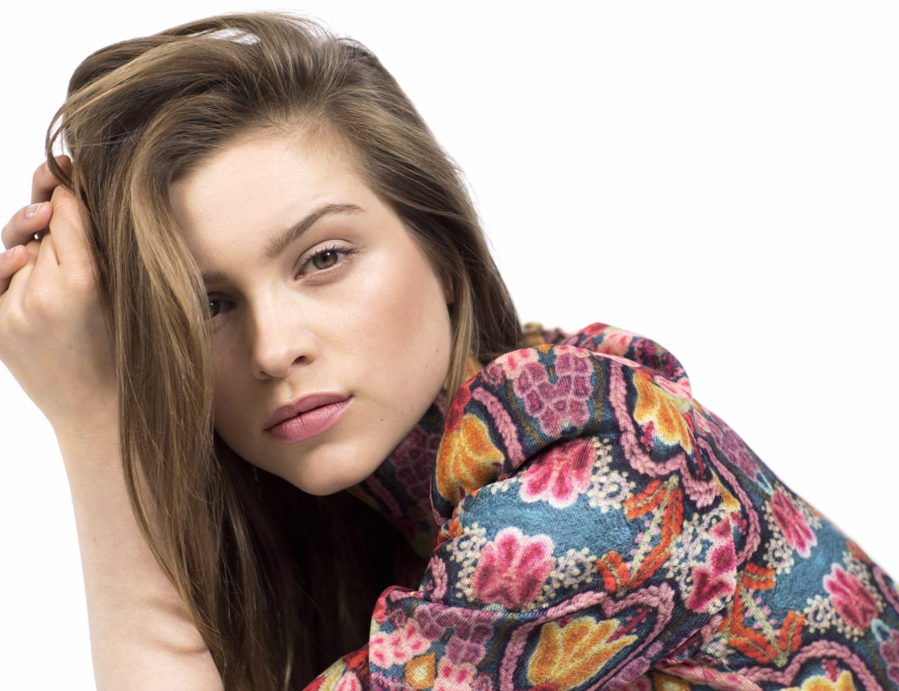 Sophie Cookson at 750 x 1334 iPhone 6 size wallpapers HD quality