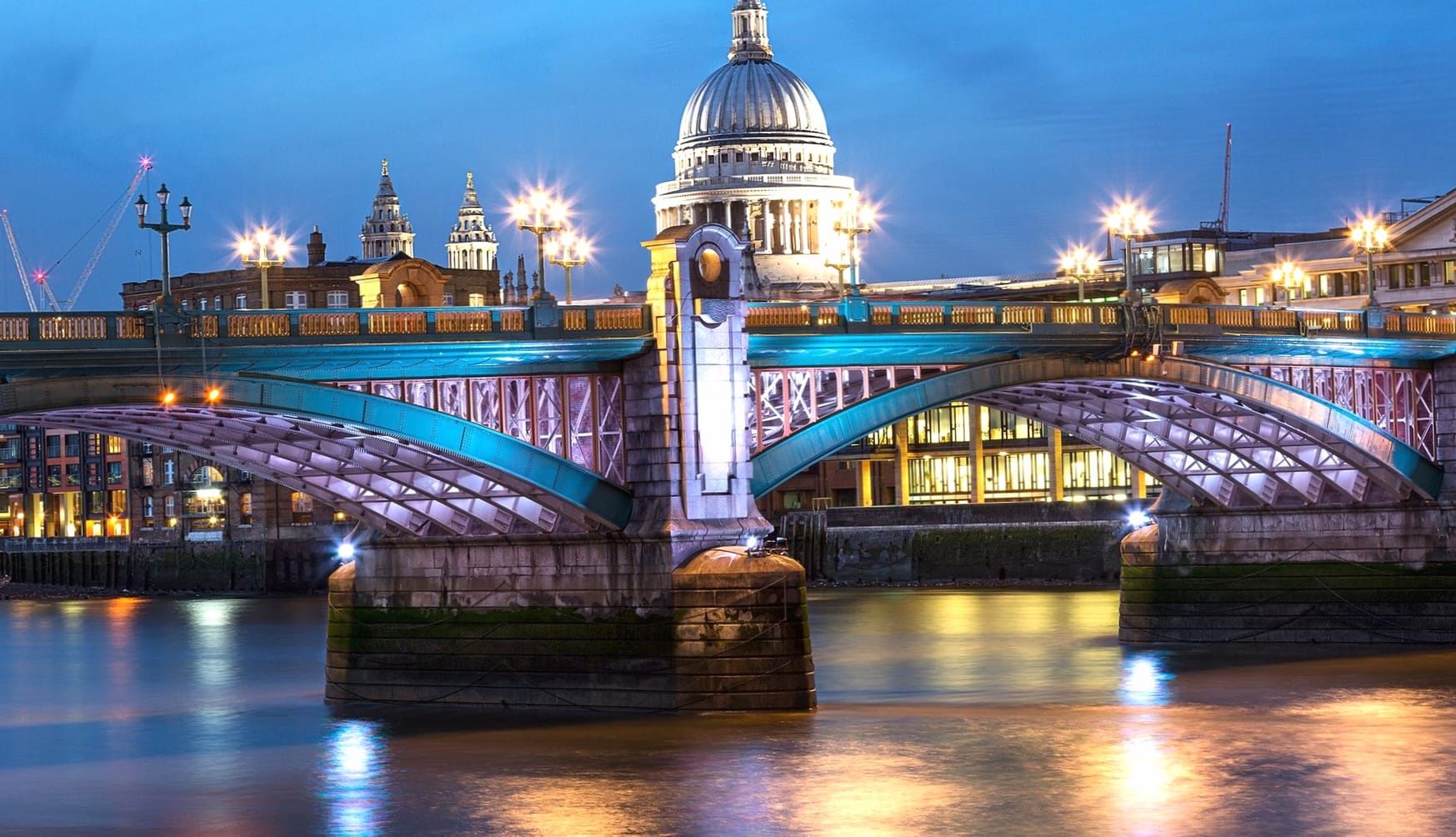 Southwark Bridge at 1600 x 1200 size wallpapers HD quality