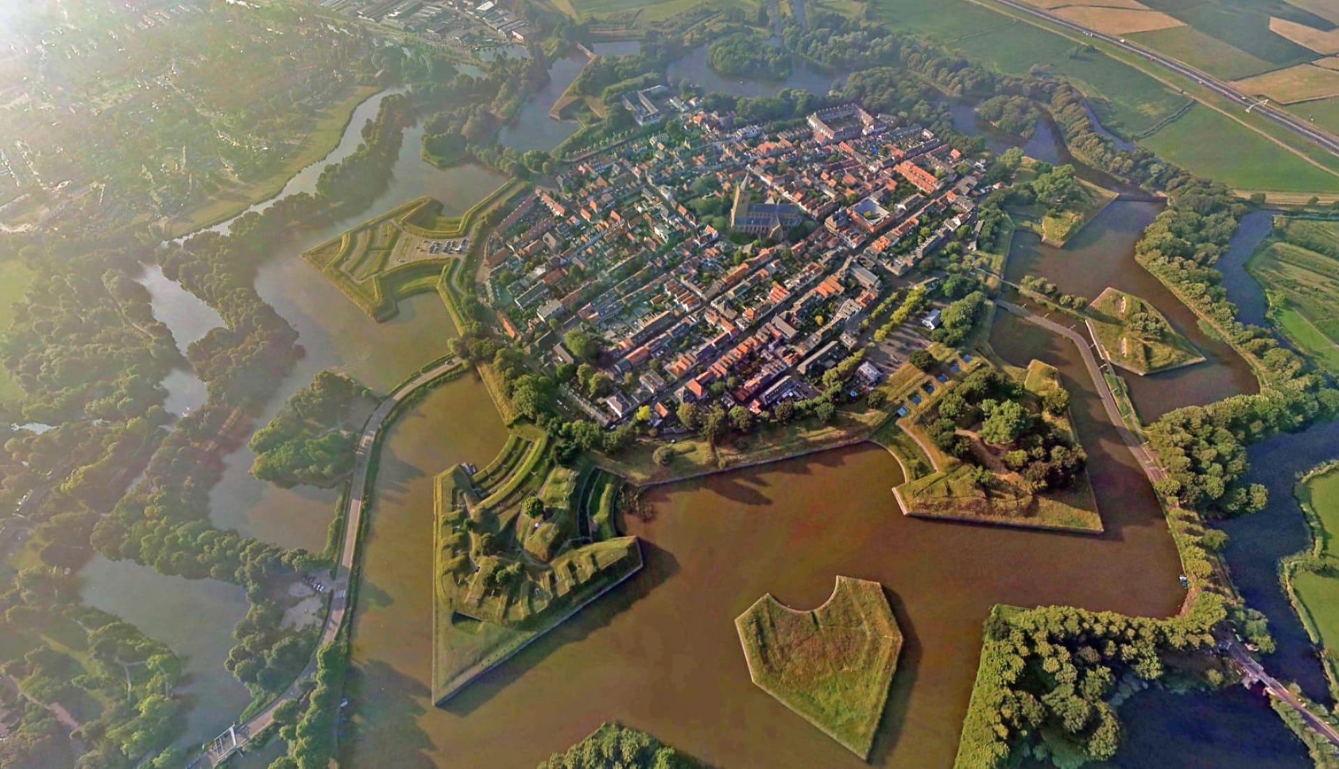 Star fort Naarden at 640 x 1136 iPhone 5 size wallpapers HD quality