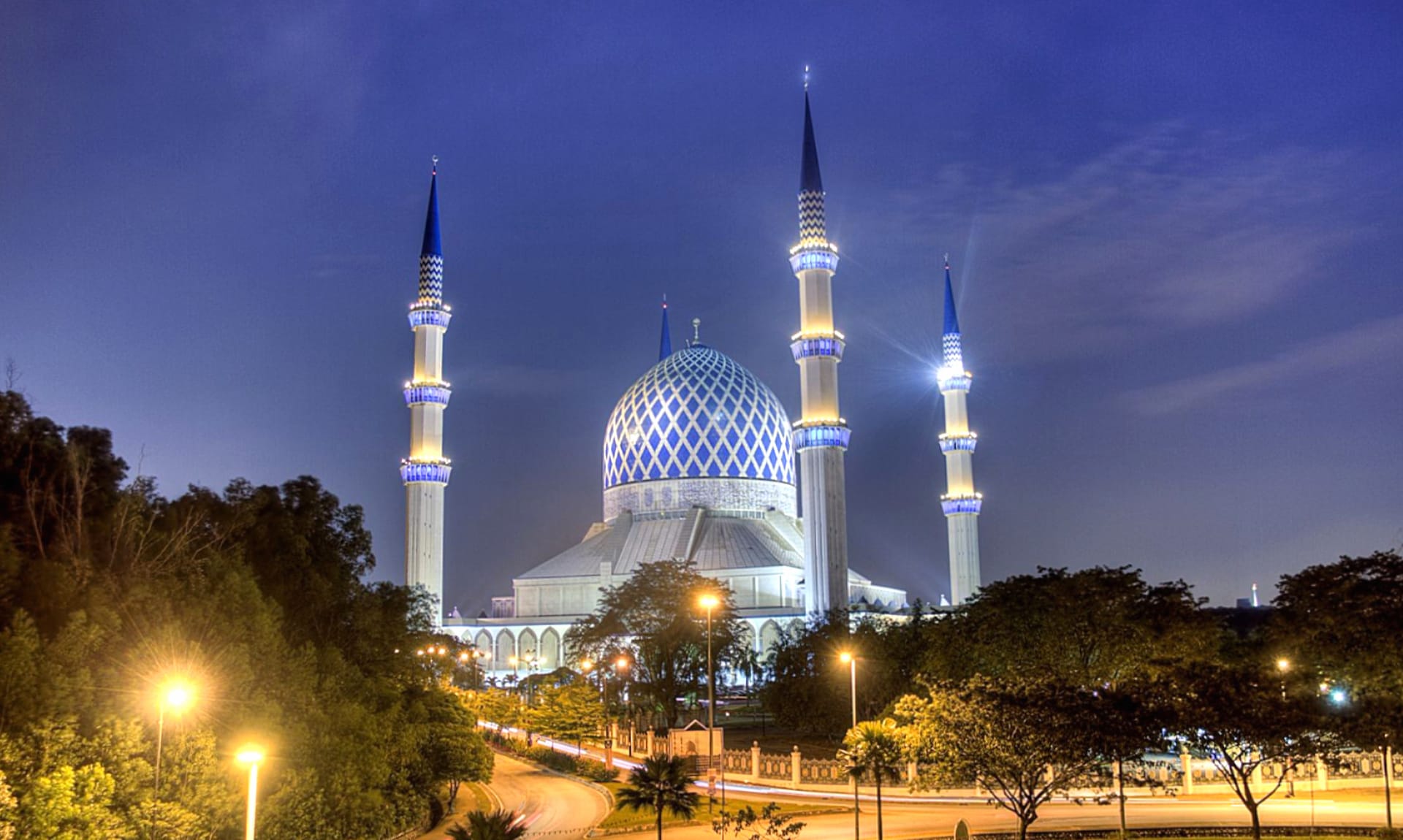 Sultan Salahuddin Abdul Aziz Mosque wallpapers HD quality