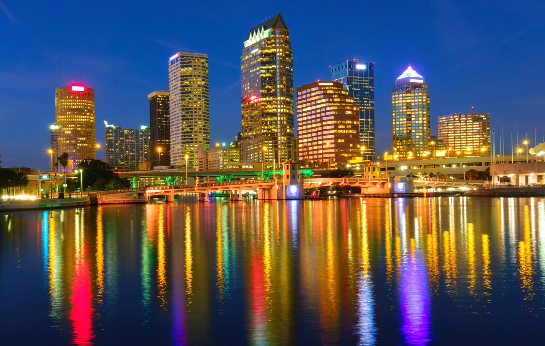 Tampa at 1024 x 1024 iPad size wallpapers HD quality