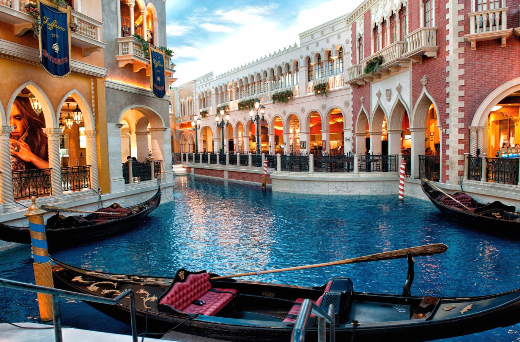 The Venetian Las Vegas at 1024 x 768 size wallpapers HD quality