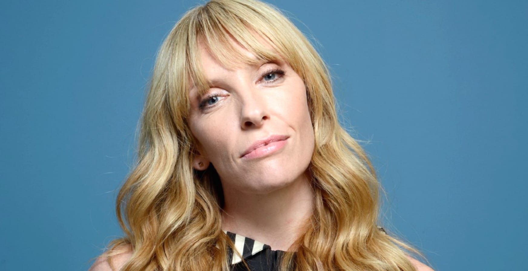 Toni Collette at 320 x 480 iPhone size wallpapers HD quality