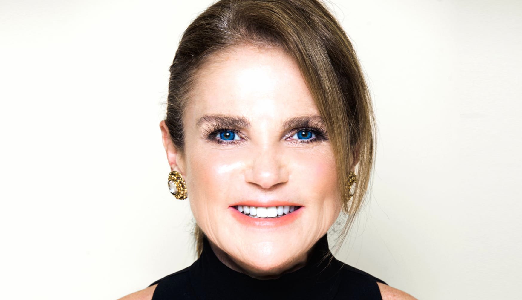 Tovah Feldshuh at 1600 x 1200 size wallpapers HD quality
