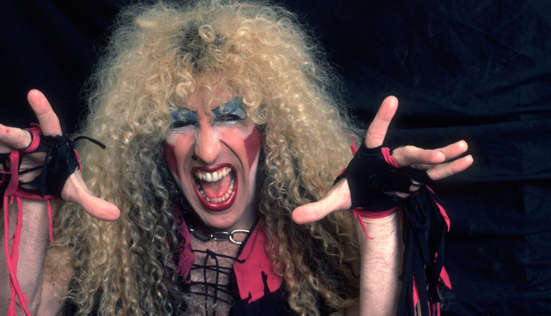 Twisted Sister at 750 x 1334 iPhone 6 size wallpapers HD quality
