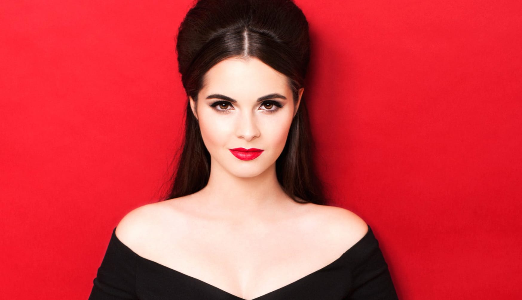 Vanessa Marano at 640 x 1136 iPhone 5 size wallpapers HD quality