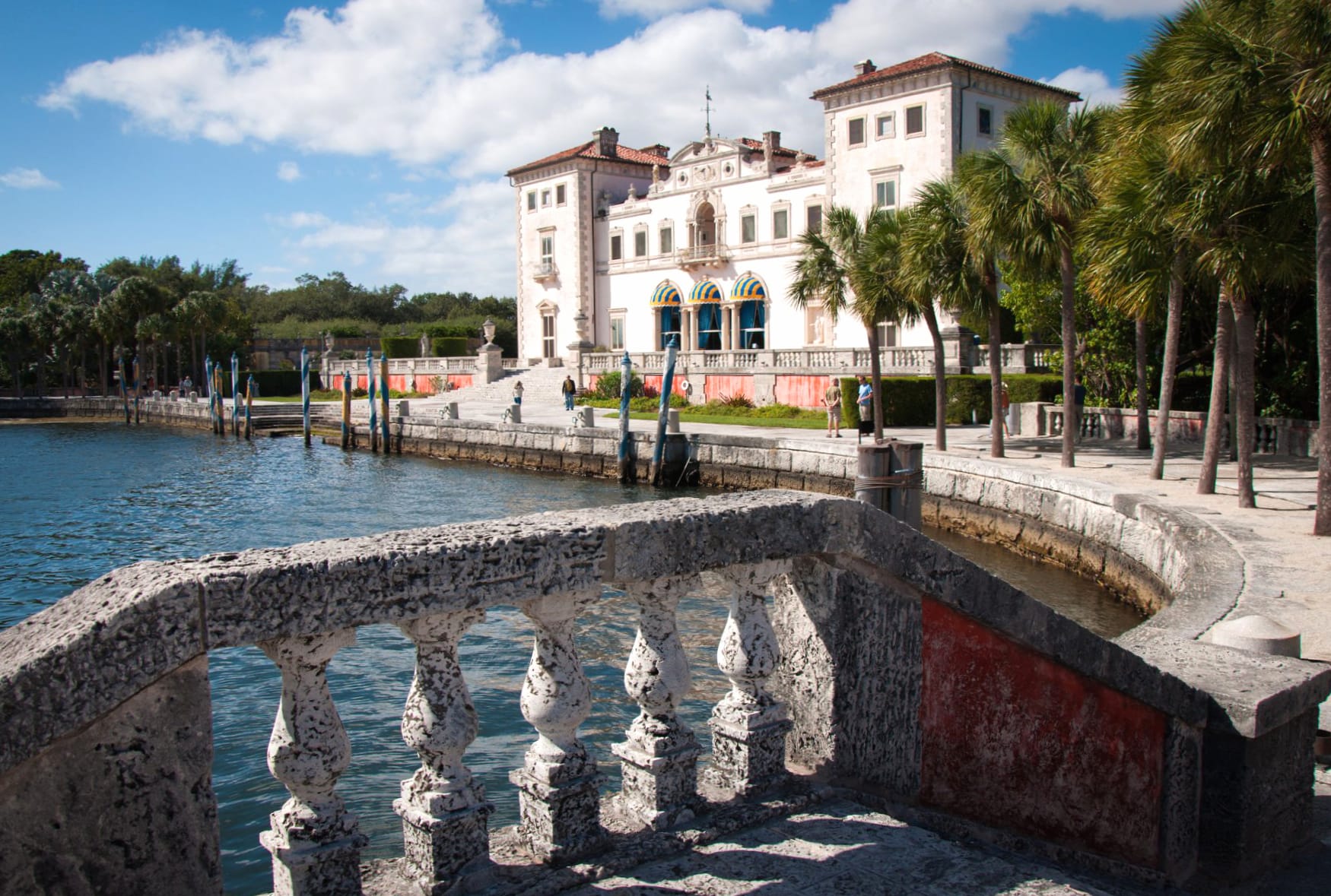 Villa Vizcaya Museum And Gardens, Florida at 320 x 480 iPhone size wallpapers HD quality
