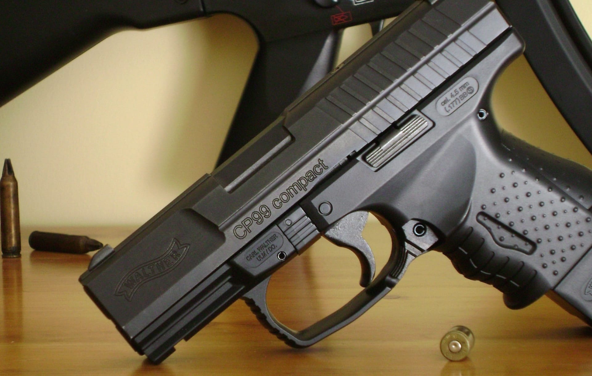Walther Cp99 Compact Handgun at 1600 x 1200 size wallpapers HD quality