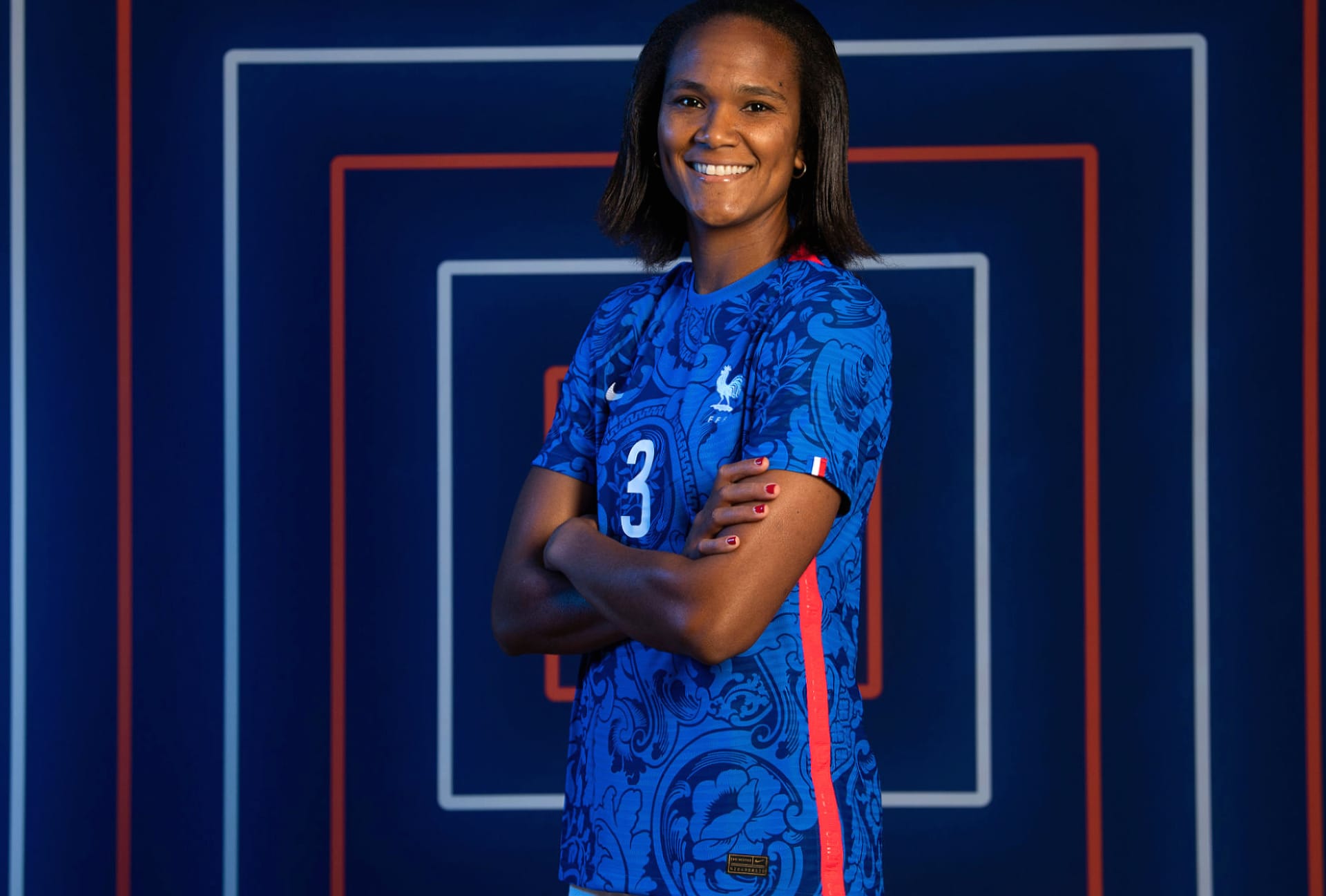 Wendie Renard at 1334 x 750 iPhone 7 size wallpapers HD quality
