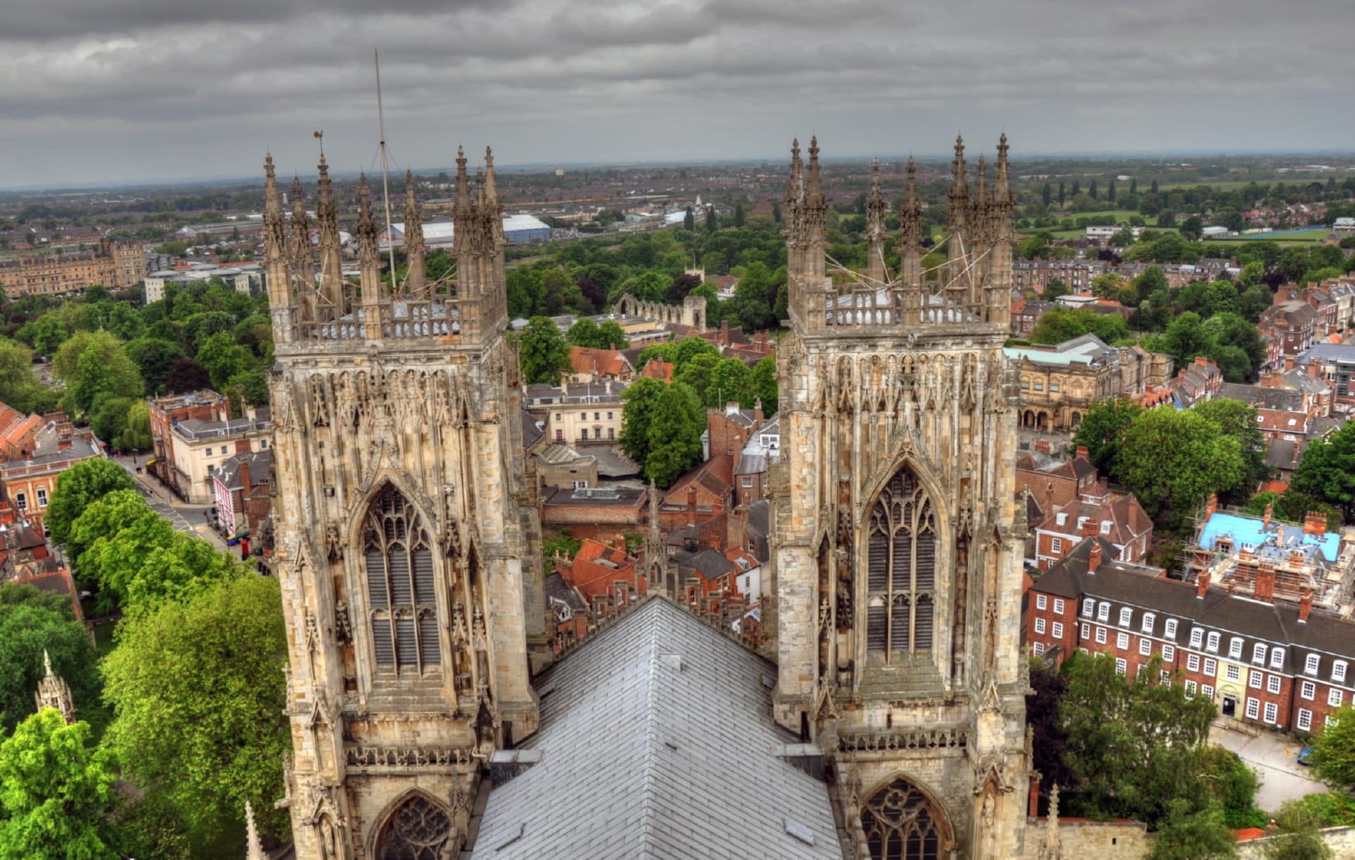 York Minster at 1024 x 768 size wallpapers HD quality