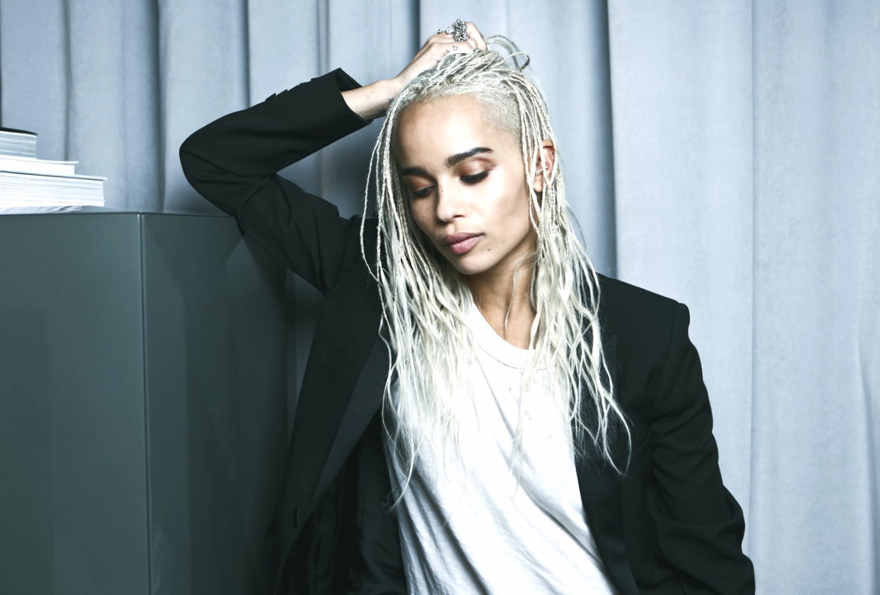 Zoe Kravitz at 320 x 480 iPhone size wallpapers HD quality