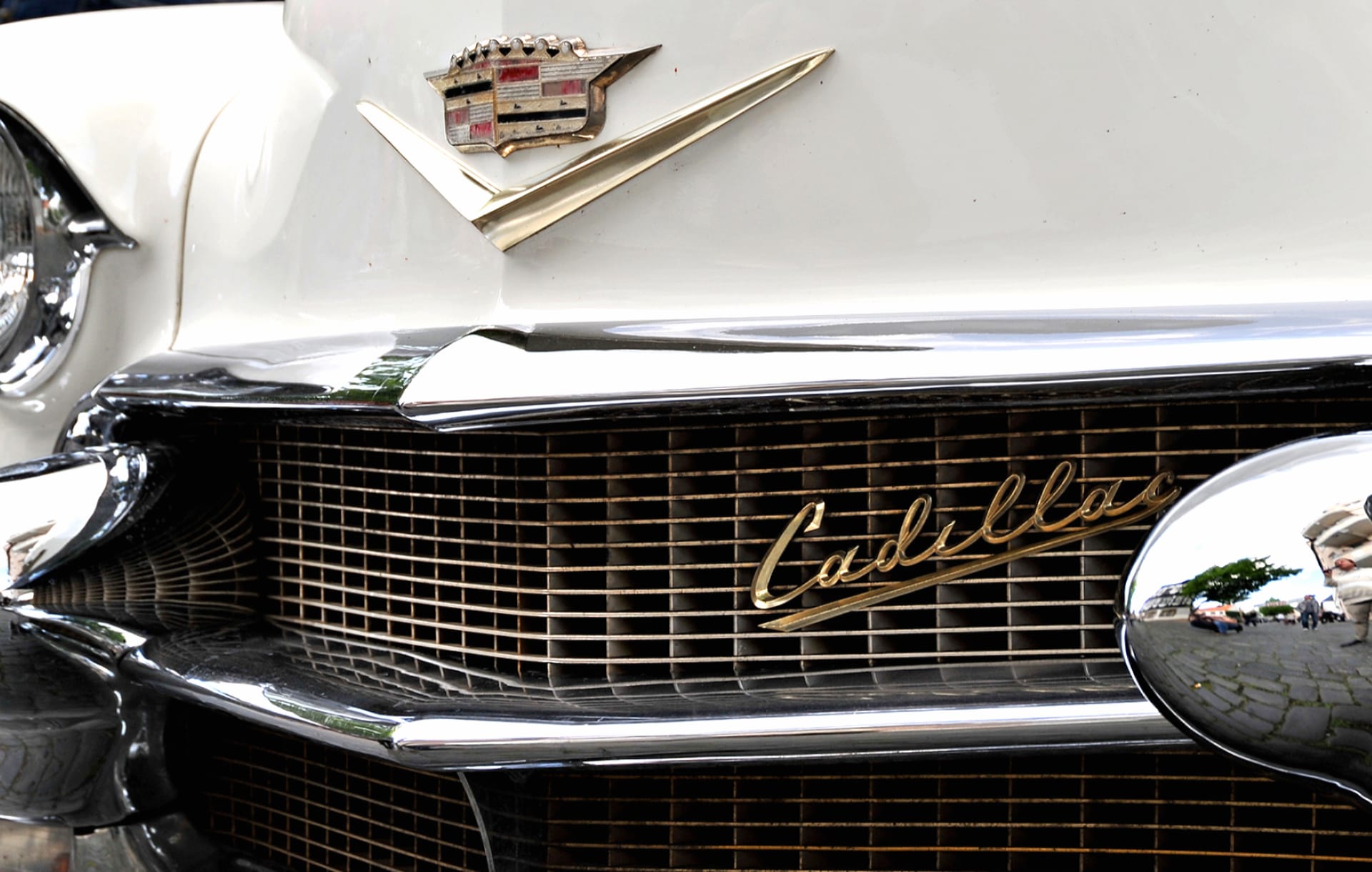1956 Cadillac Series 62 Coupe de Ville at 1024 x 768 size wallpapers HD quality