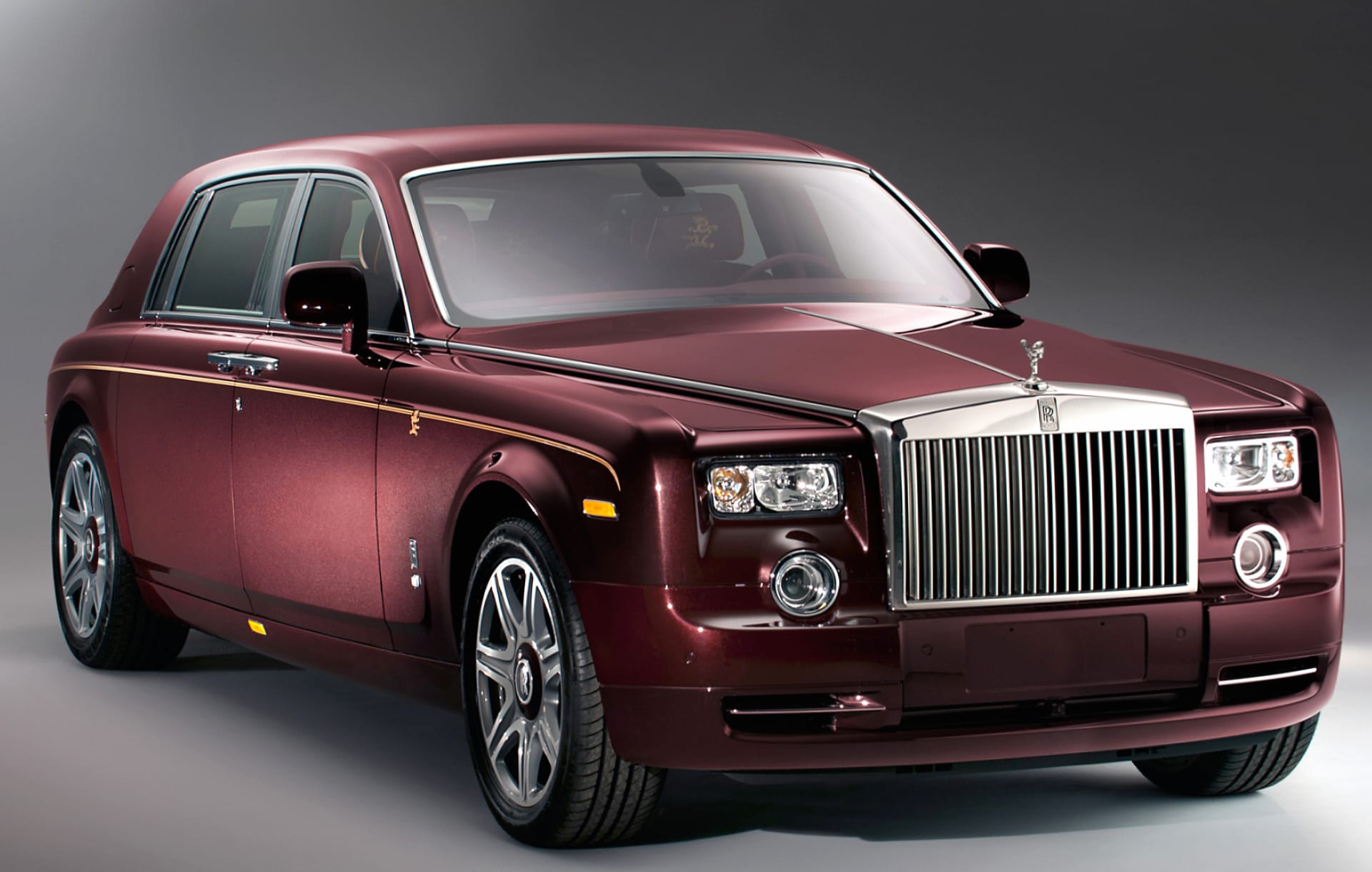 2012 Rolls Royce year Of The Dragon Phantom at 1280 x 960 size wallpapers HD quality