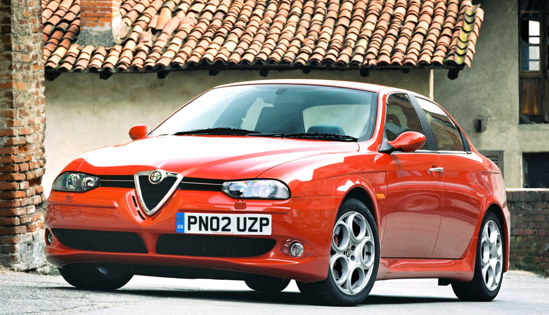 Alfa Romeo 156 GTA at 640 x 960 iPhone 4 size wallpapers HD quality
