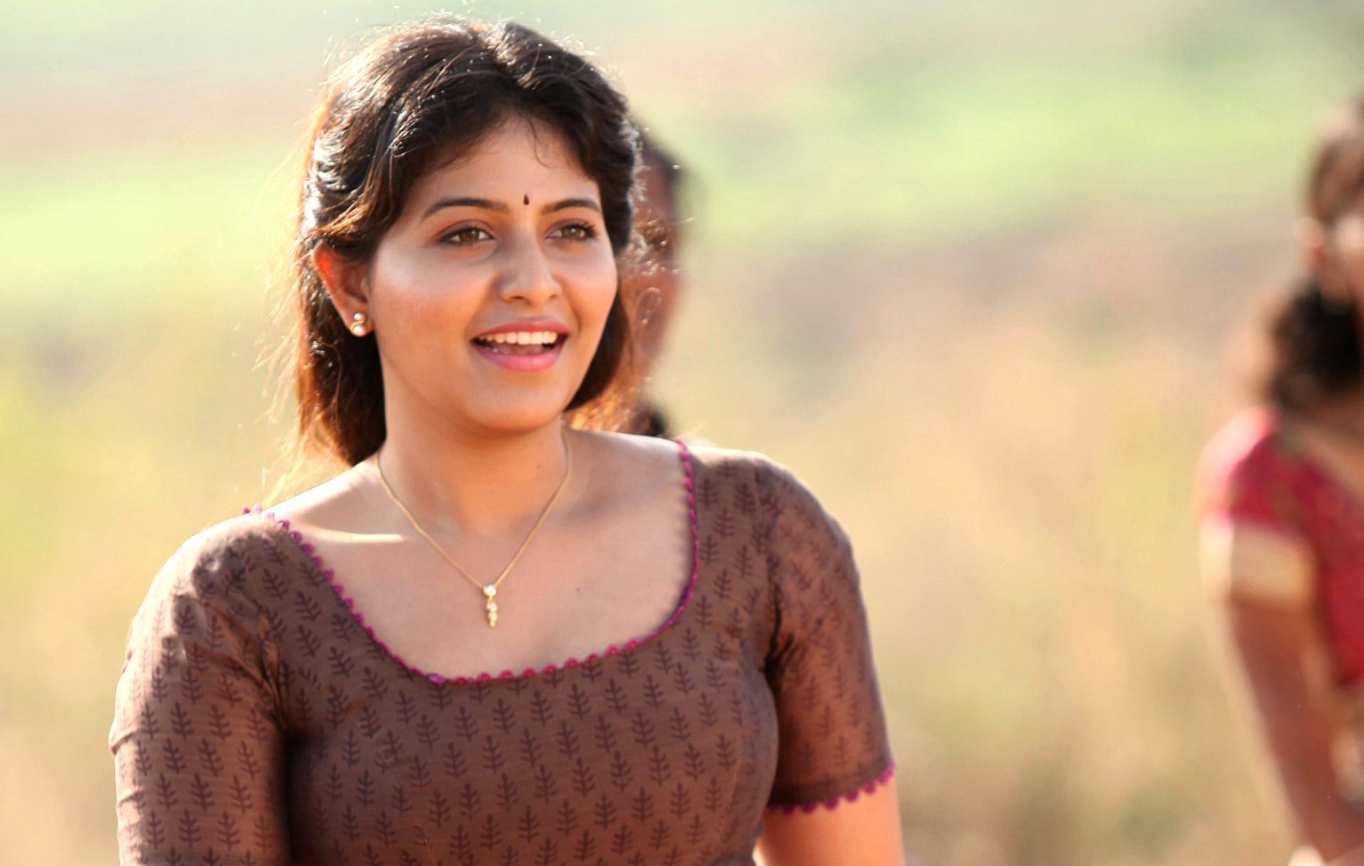 Anjali at 320 x 480 iPhone size wallpapers HD quality