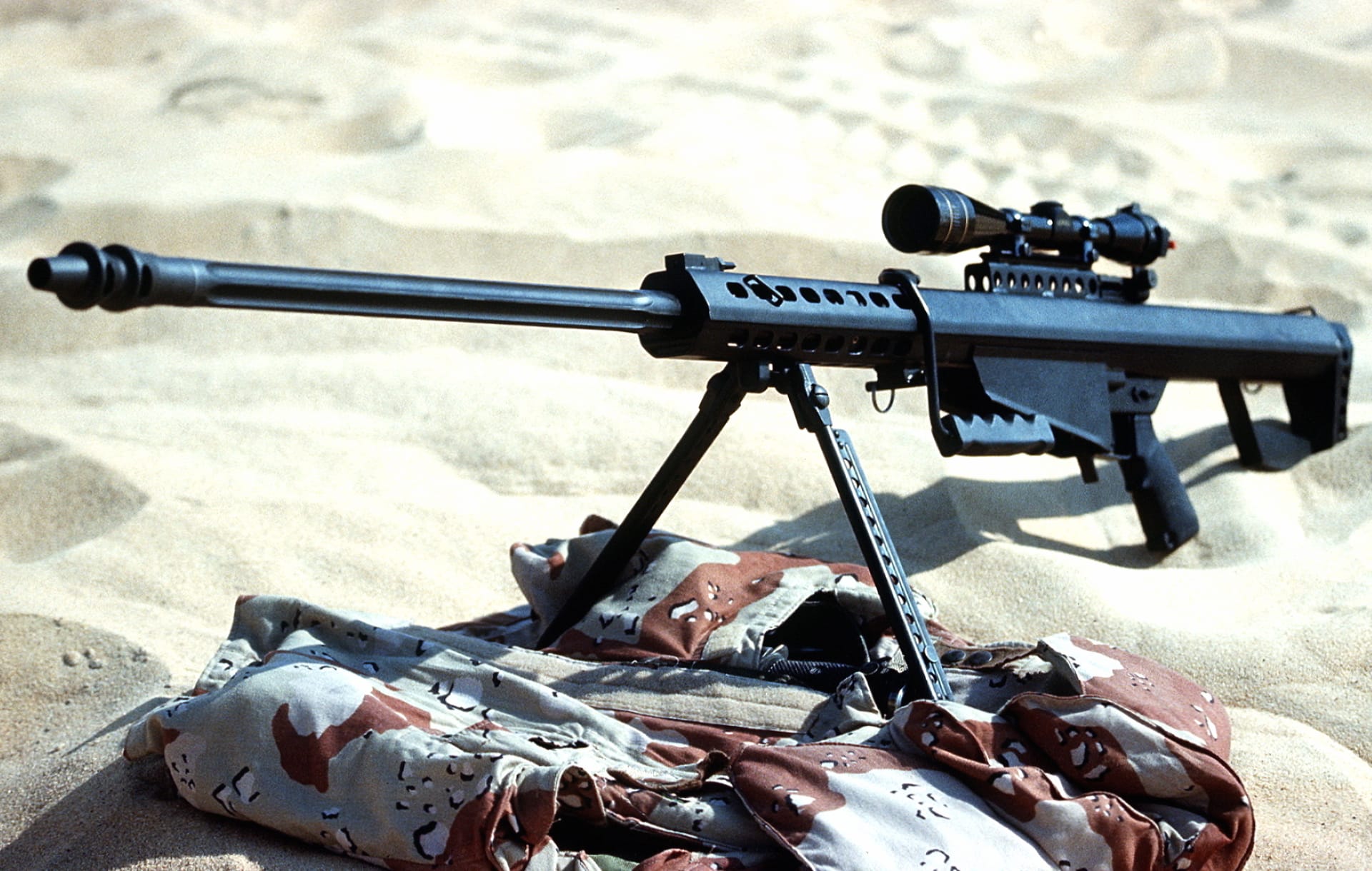 Barrett M82 Sniper Rifle at 320 x 480 iPhone size wallpapers HD quality