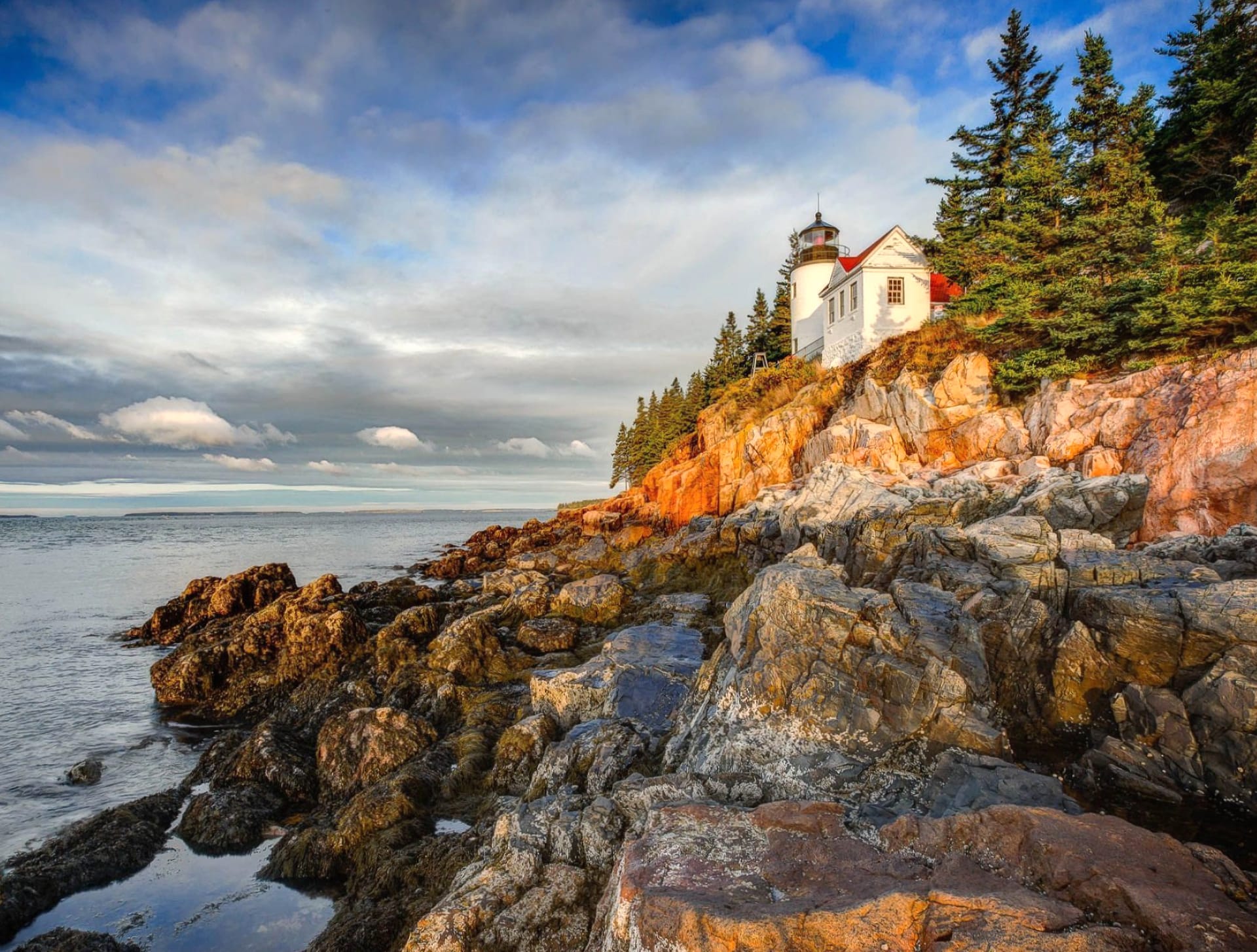 Bass Harbor Lighthouse at 750 x 1334 iPhone 6 size wallpapers HD quality