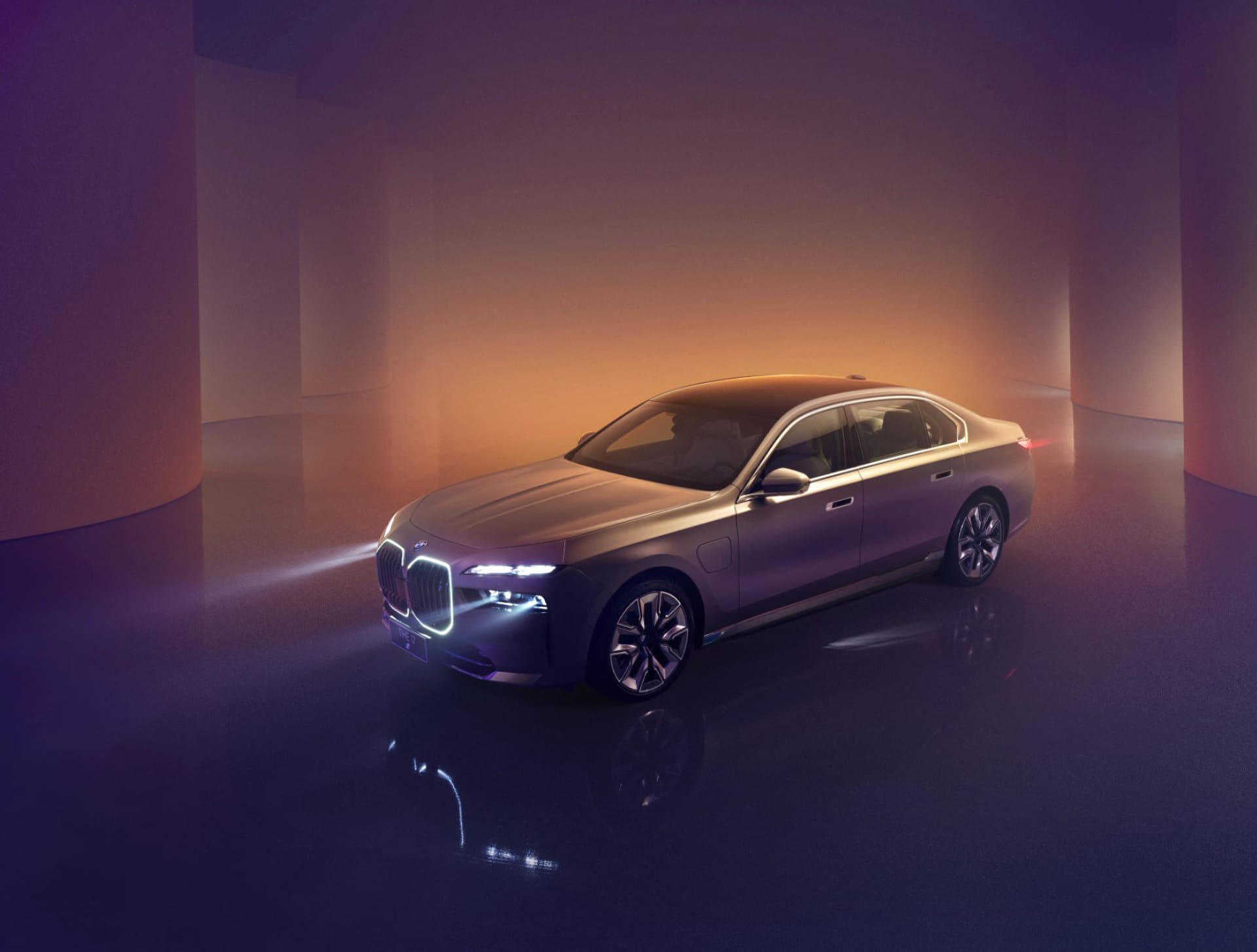 BMW i7 xDrive60 at 750 x 1334 iPhone 6 size wallpapers HD quality
