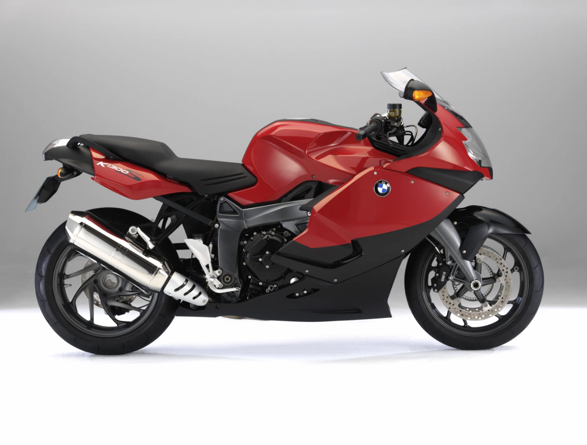 BMW K 1300 at 640 x 1136 iPhone 5 size wallpapers HD quality