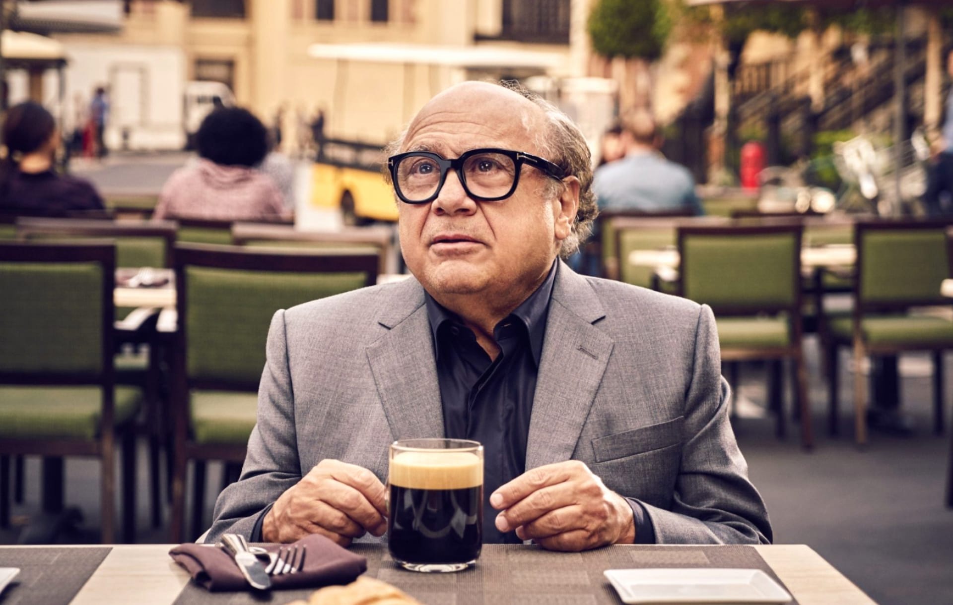 Danny DeVito at 640 x 1136 iPhone 5 size wallpapers HD quality
