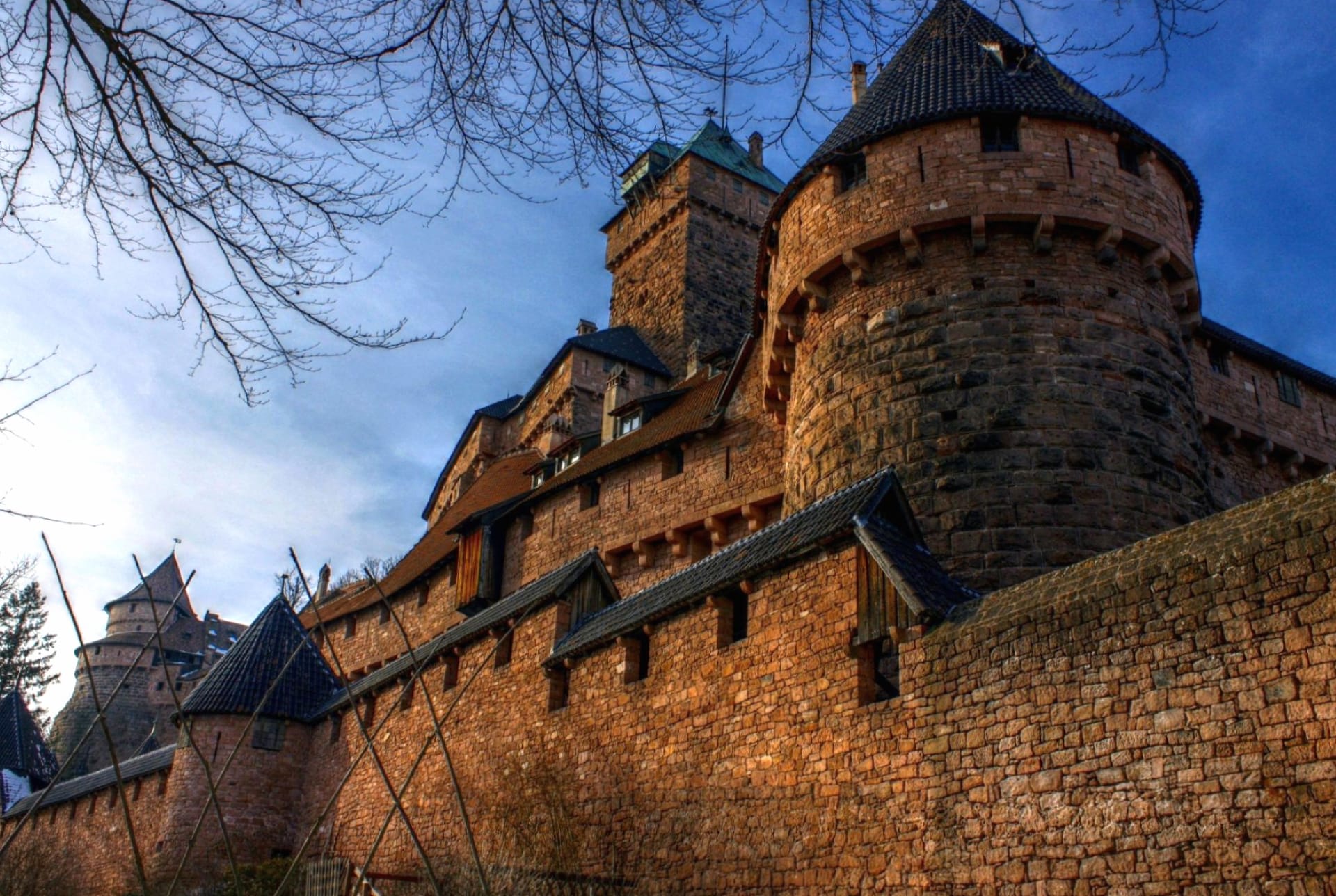 Haut-Koenigsbourg castle at 640 x 960 iPhone 4 size wallpapers HD quality