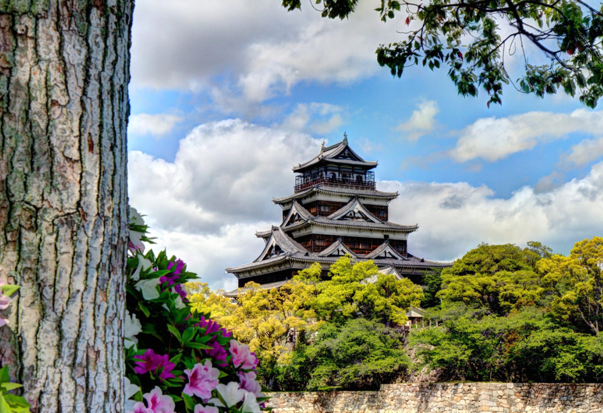 Hiroshima Castle at 1024 x 768 size wallpapers HD quality