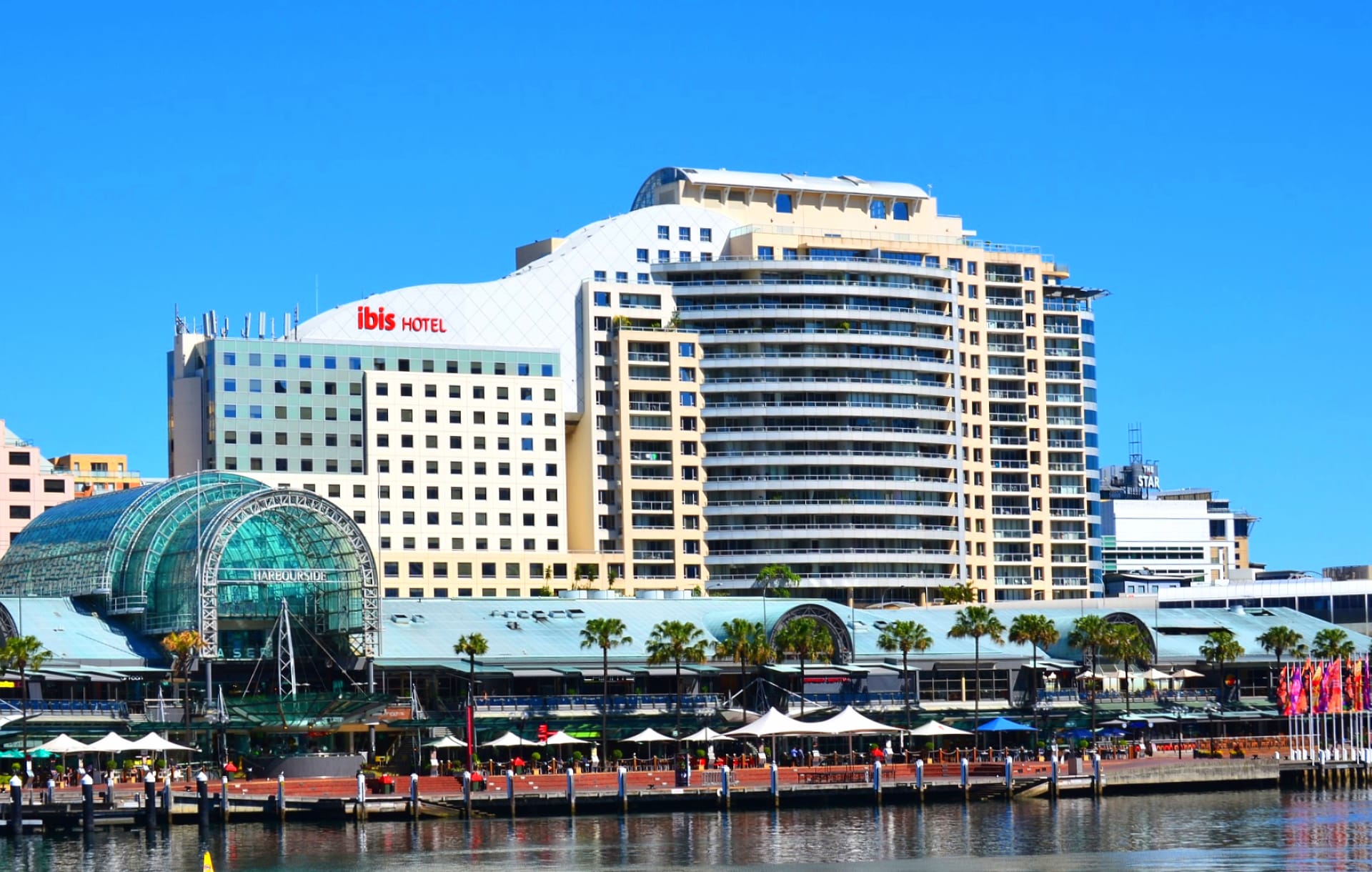 Ibis Sydney Hotel at 750 x 1334 iPhone 6 size wallpapers HD quality