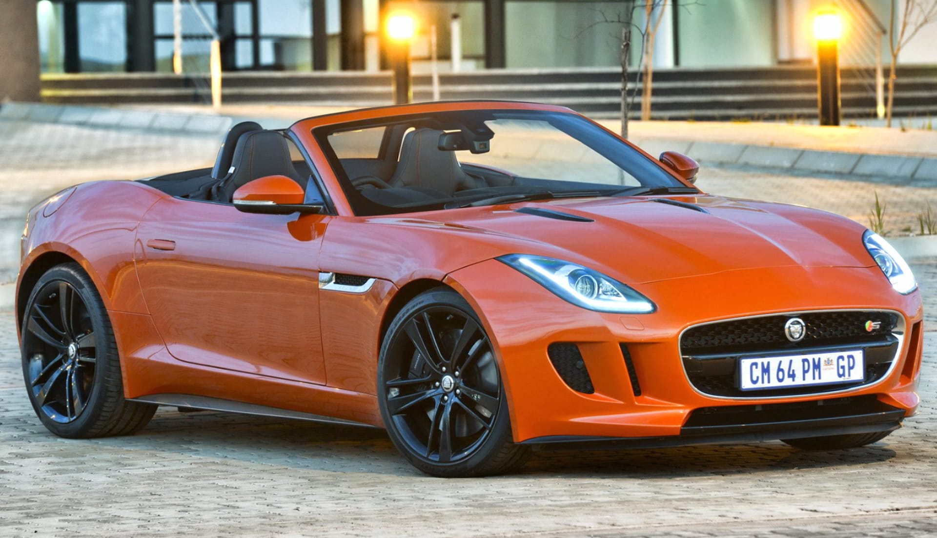Jaguar F-Type V8 S at 1280 x 960 size wallpapers HD quality