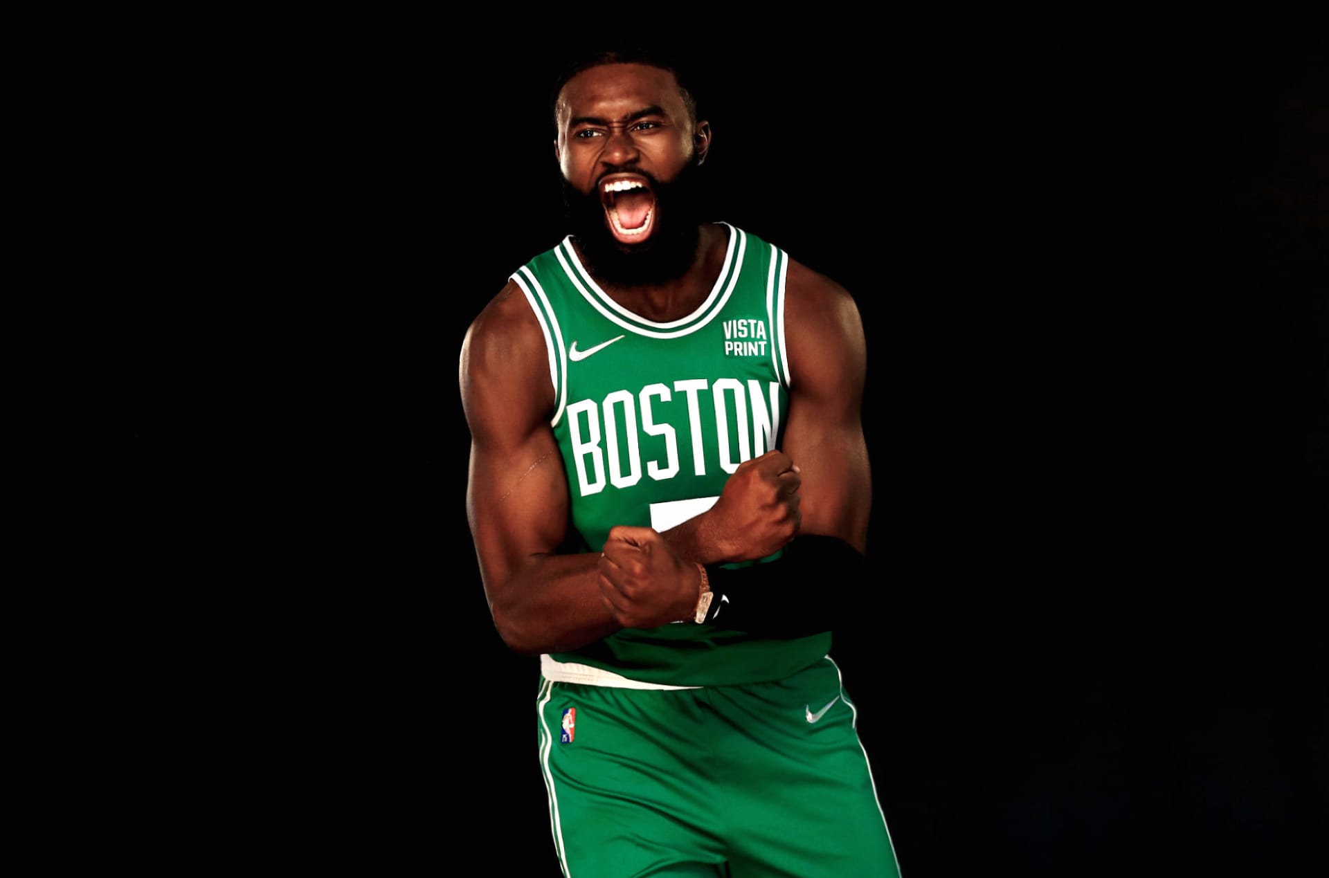 Jaylen Brown at 1334 x 750 iPhone 7 size wallpapers HD quality