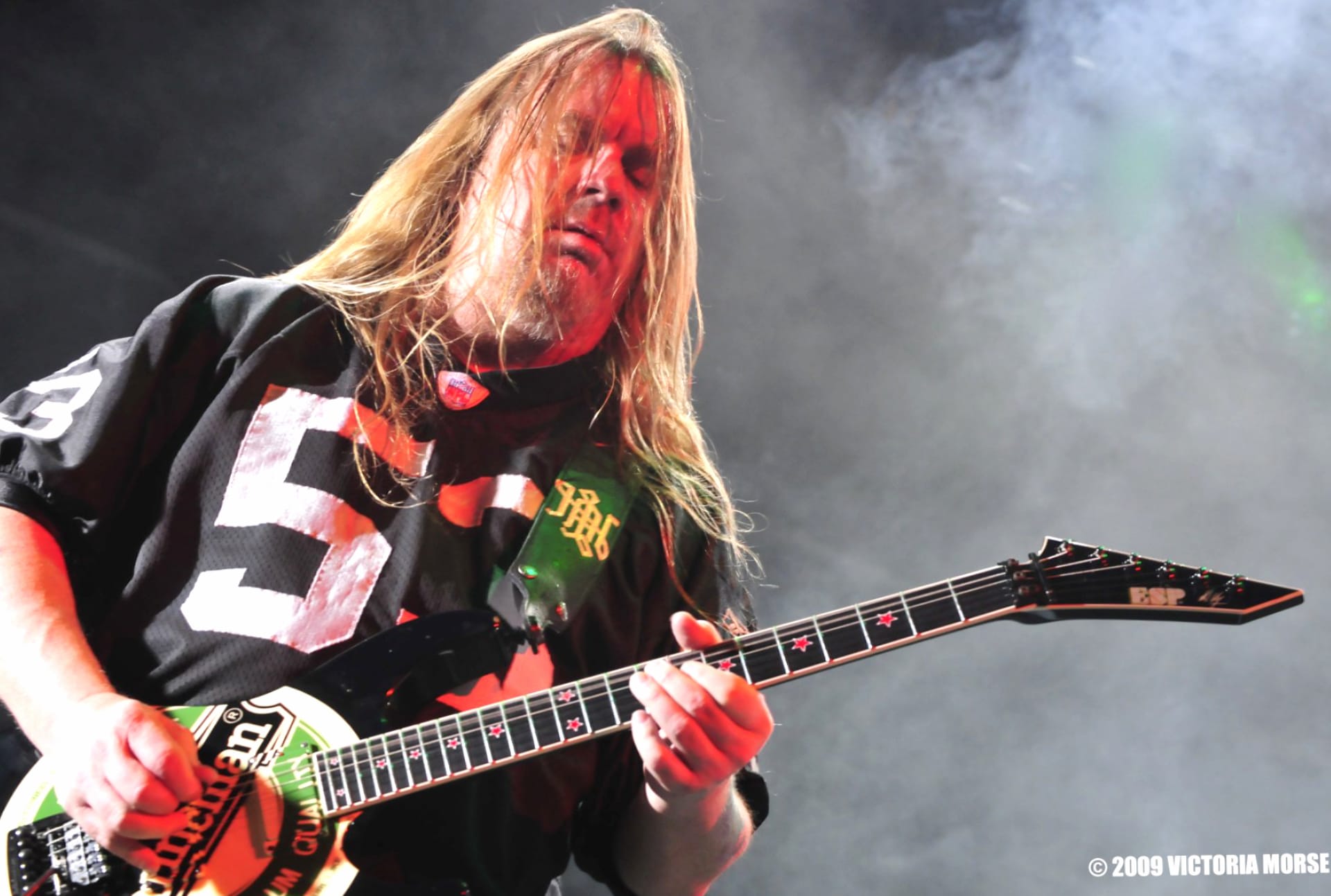 Jeff Hanneman at 640 x 1136 iPhone 5 size wallpapers HD quality