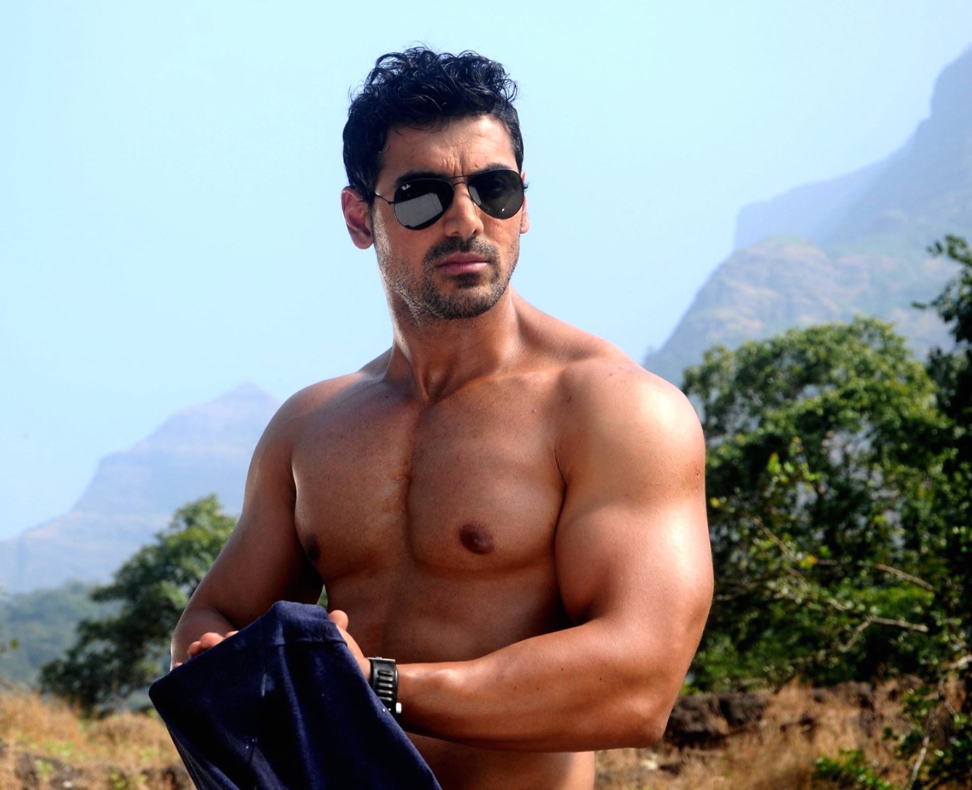 John Abraham at 1024 x 768 size wallpapers HD quality