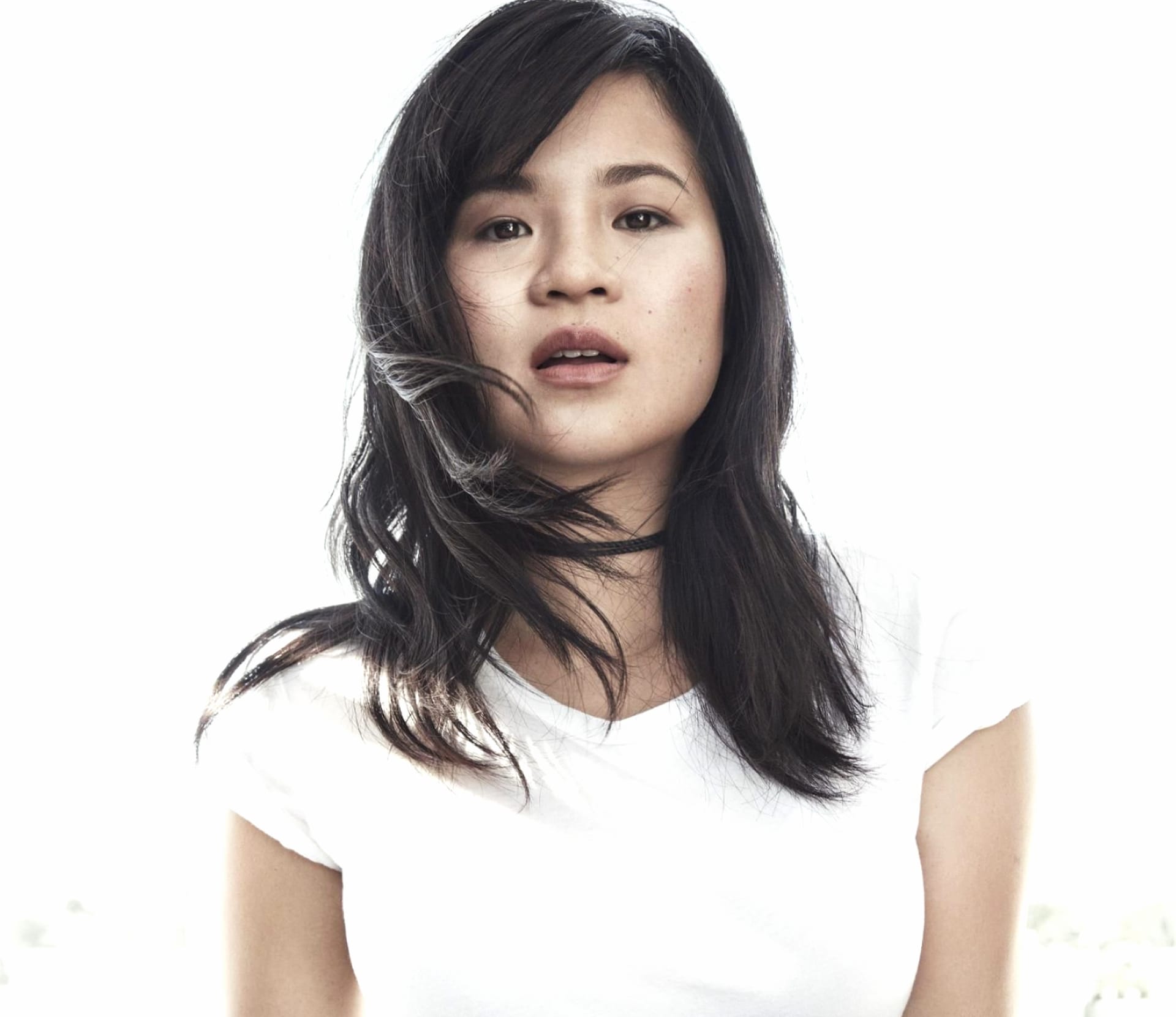 Kelly Marie Tran at 1600 x 1200 size wallpapers HD quality
