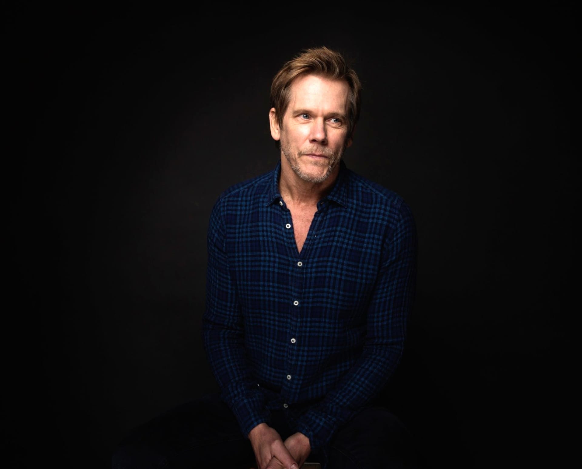 Kevin Bacon at 2048 x 2048 iPad size wallpapers HD quality