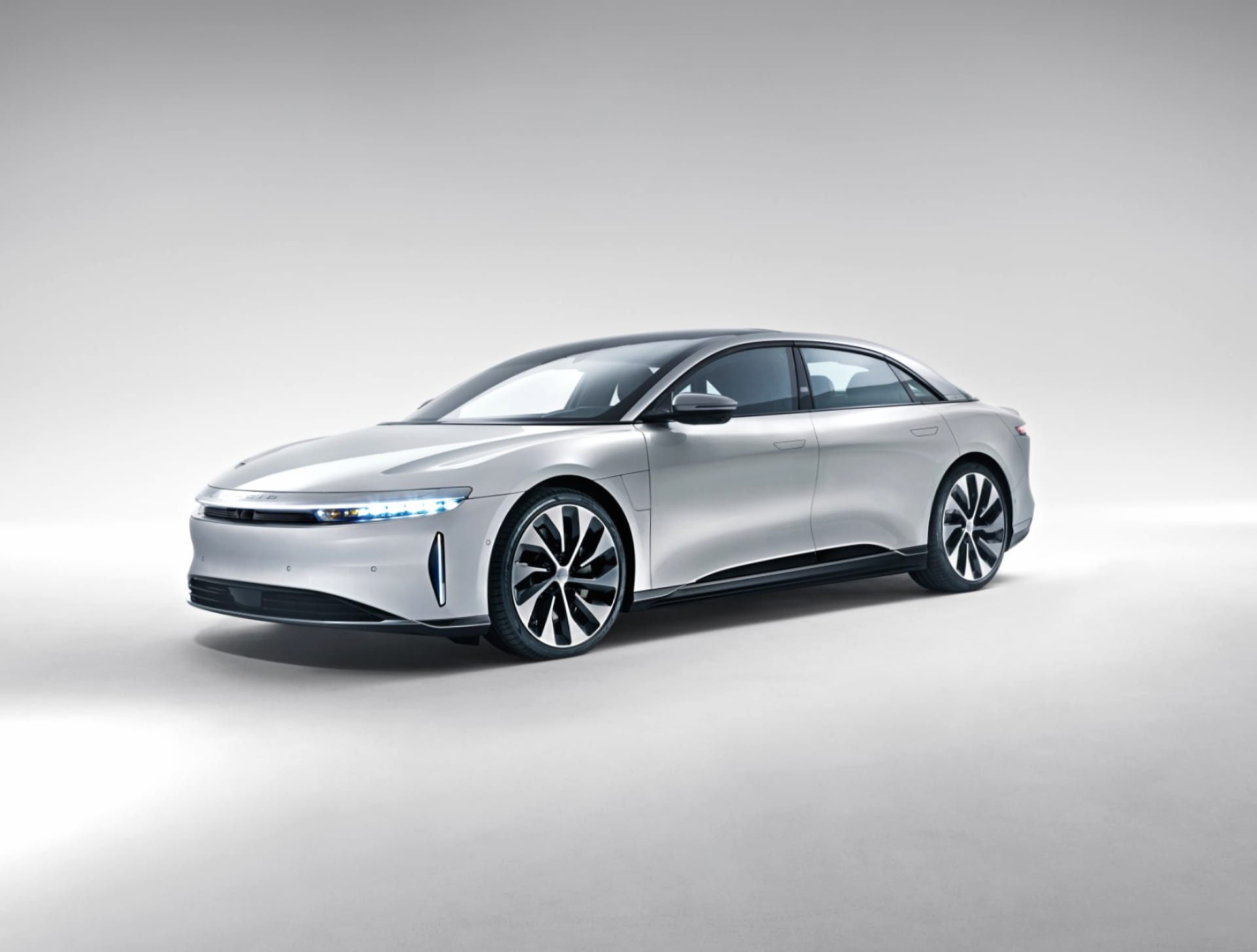 Lucid Air Grand Touring at 750 x 1334 iPhone 6 size wallpapers HD quality