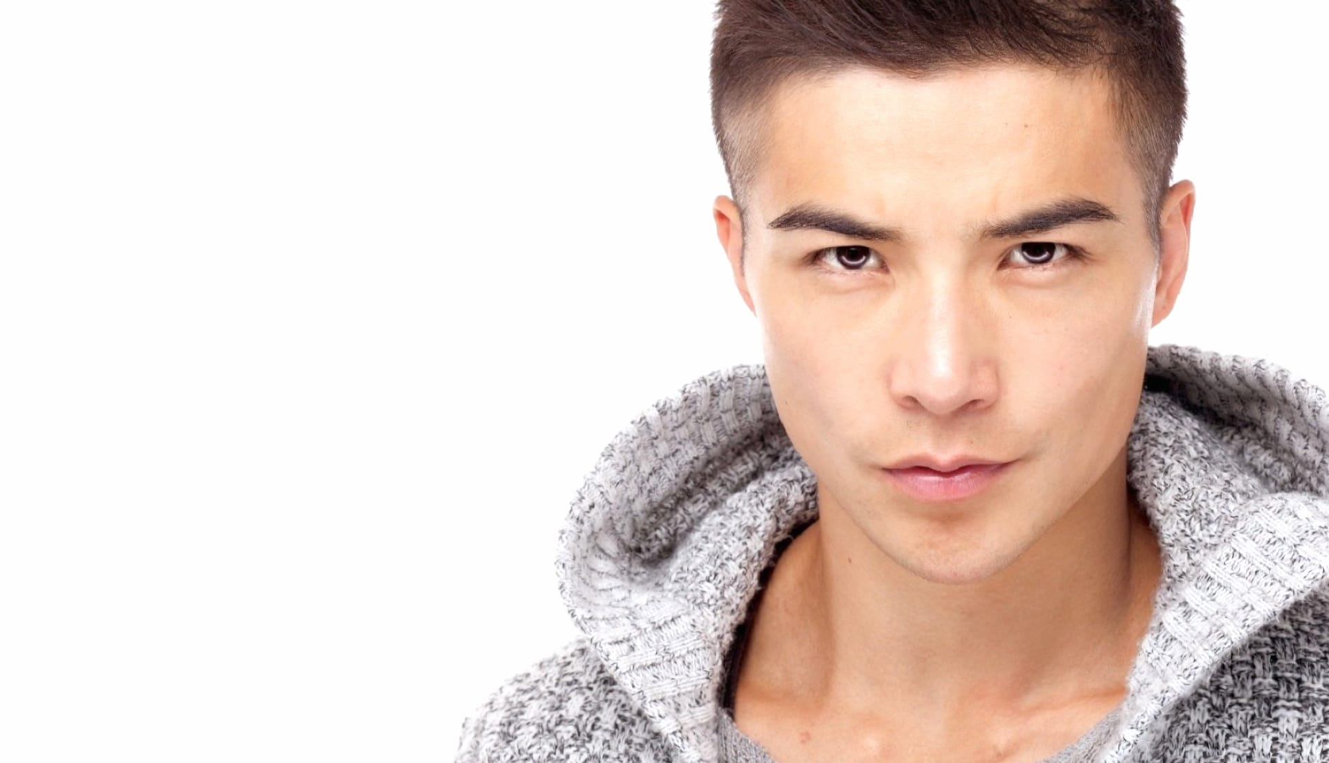 Ludi Lin at 640 x 960 iPhone 4 size wallpapers HD quality