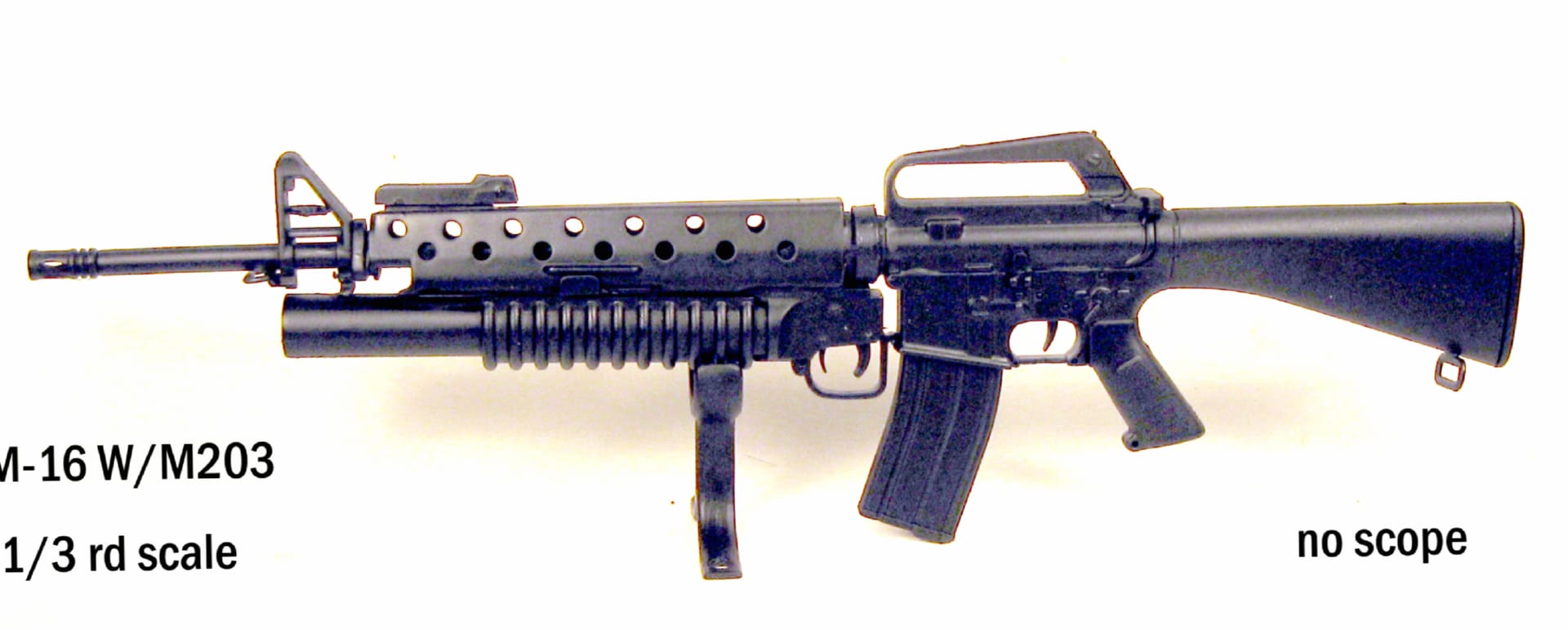 M-16 Rifle at 1280 x 960 size wallpapers HD quality