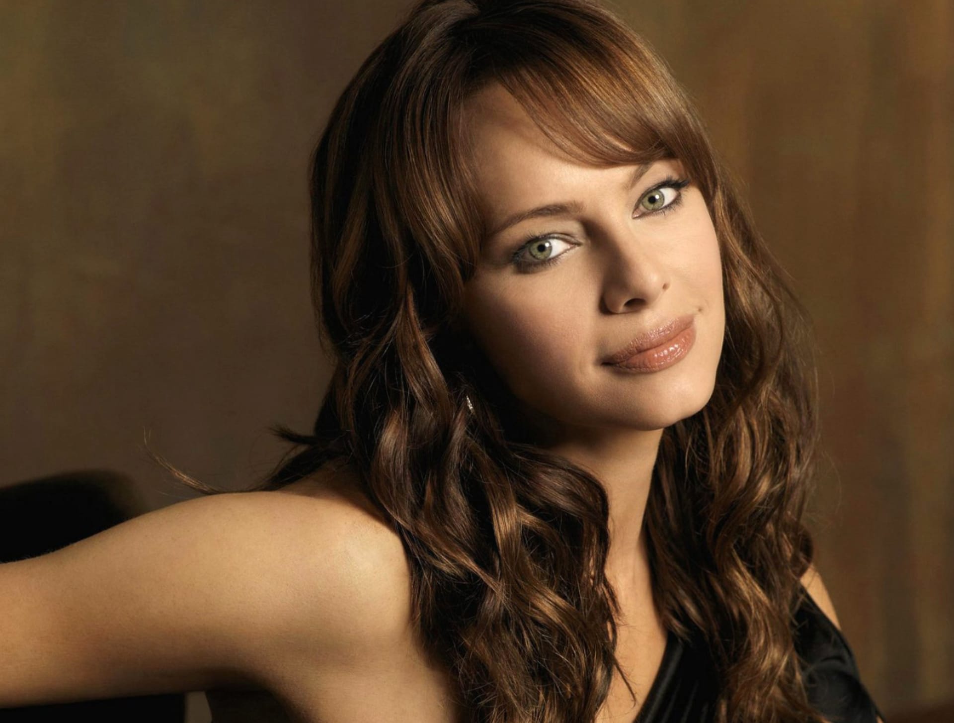 Melinda Clarke at 1600 x 1200 size wallpapers HD quality